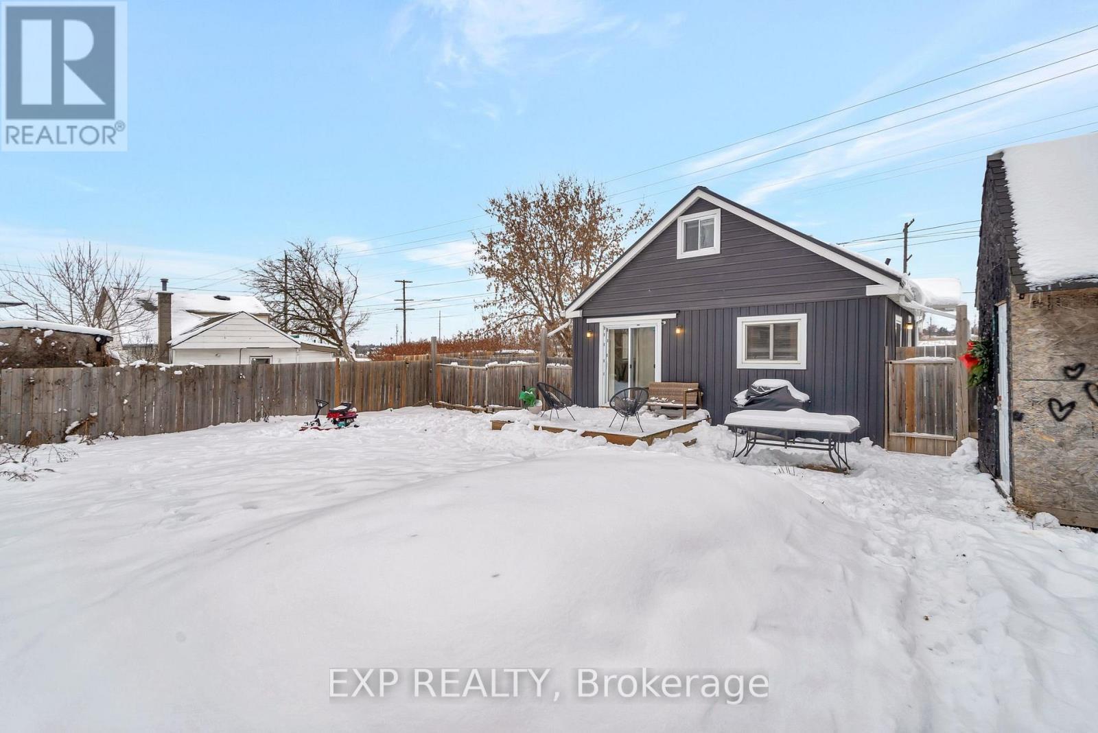 267 Station Street, Belleville (Belleville Ward), ON - Outdoor