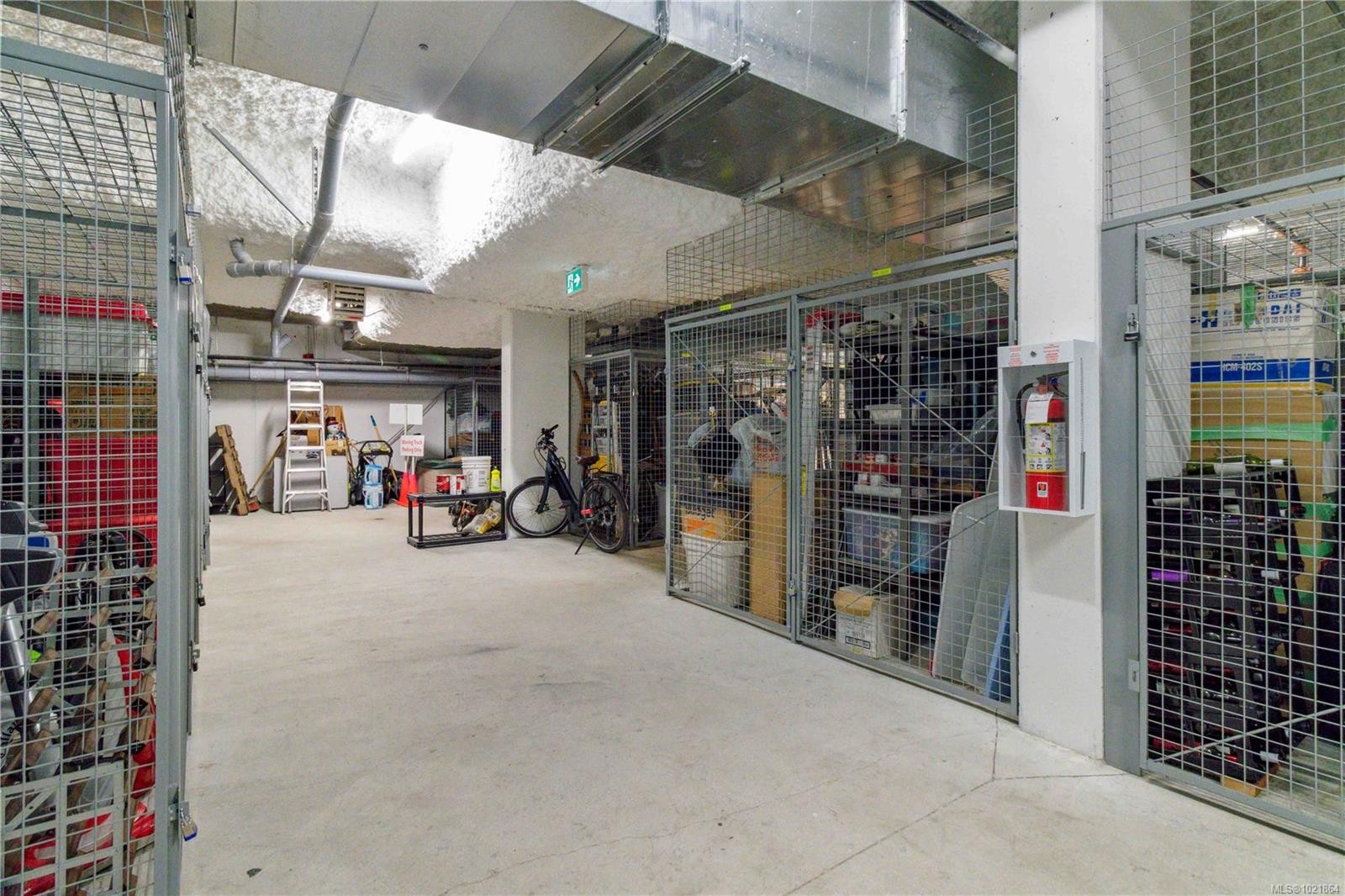 601-501 Park Pl, Esquimalt, BC - Indoor