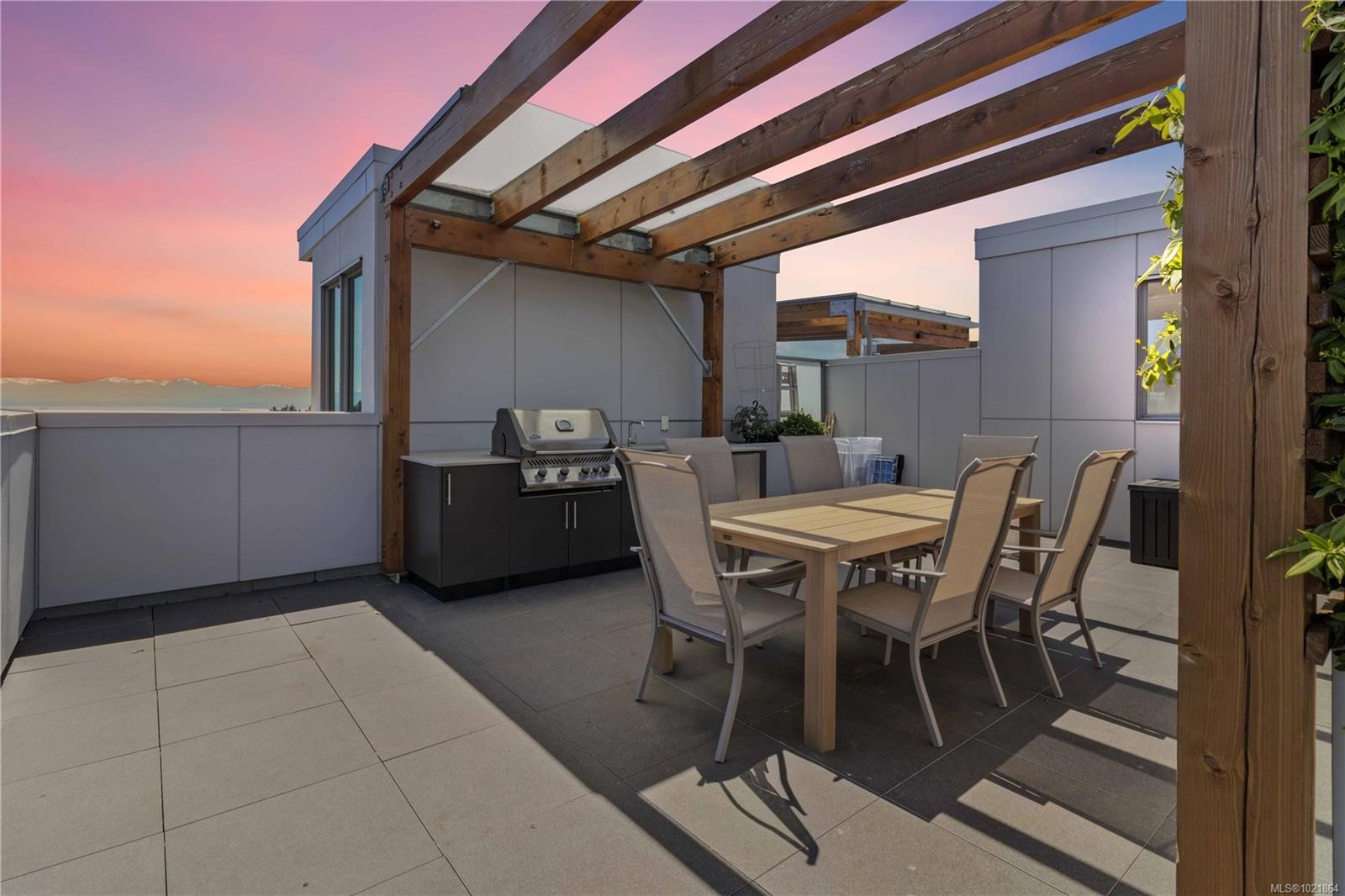 601-501 Park Pl, Esquimalt, BC - Outdoor With Deck Patio Veranda With Exterior