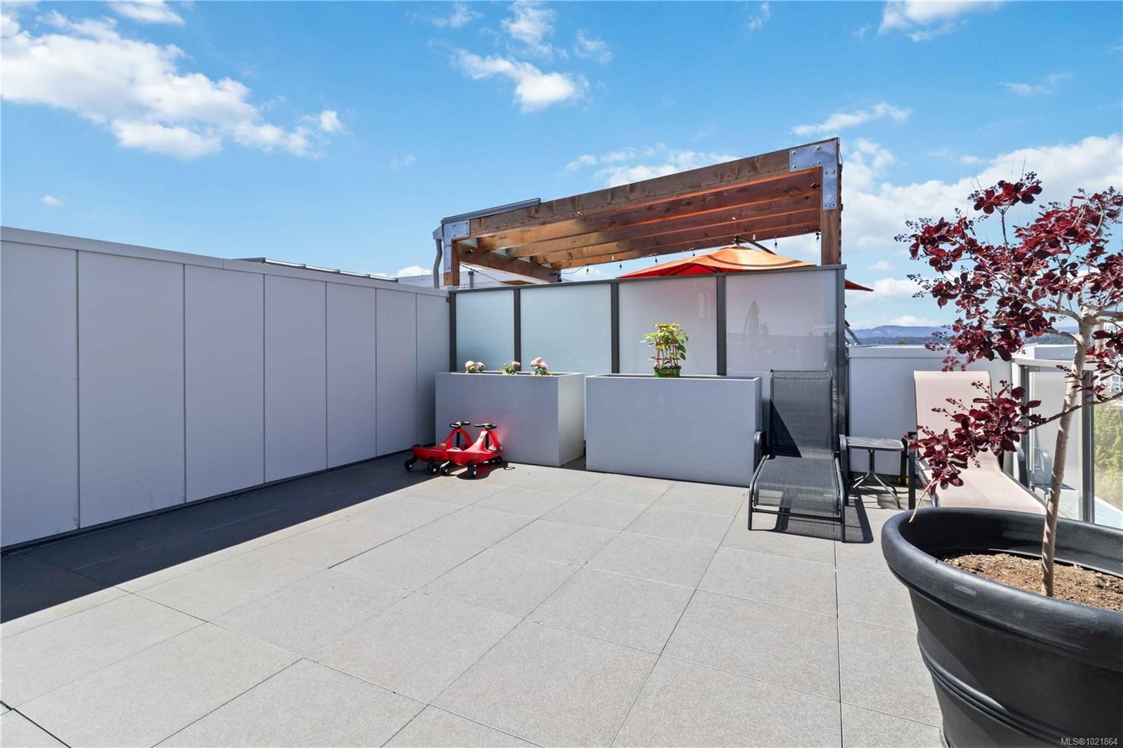 601-501 Park Pl, Esquimalt, BC - Outdoor