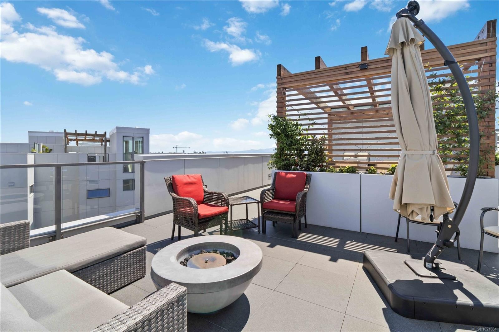 601-501 Park Pl, Esquimalt, BC - Outdoor With Deck Patio Veranda