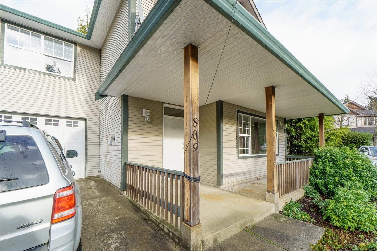 809 Ocean Park Dr, Tofino, BC