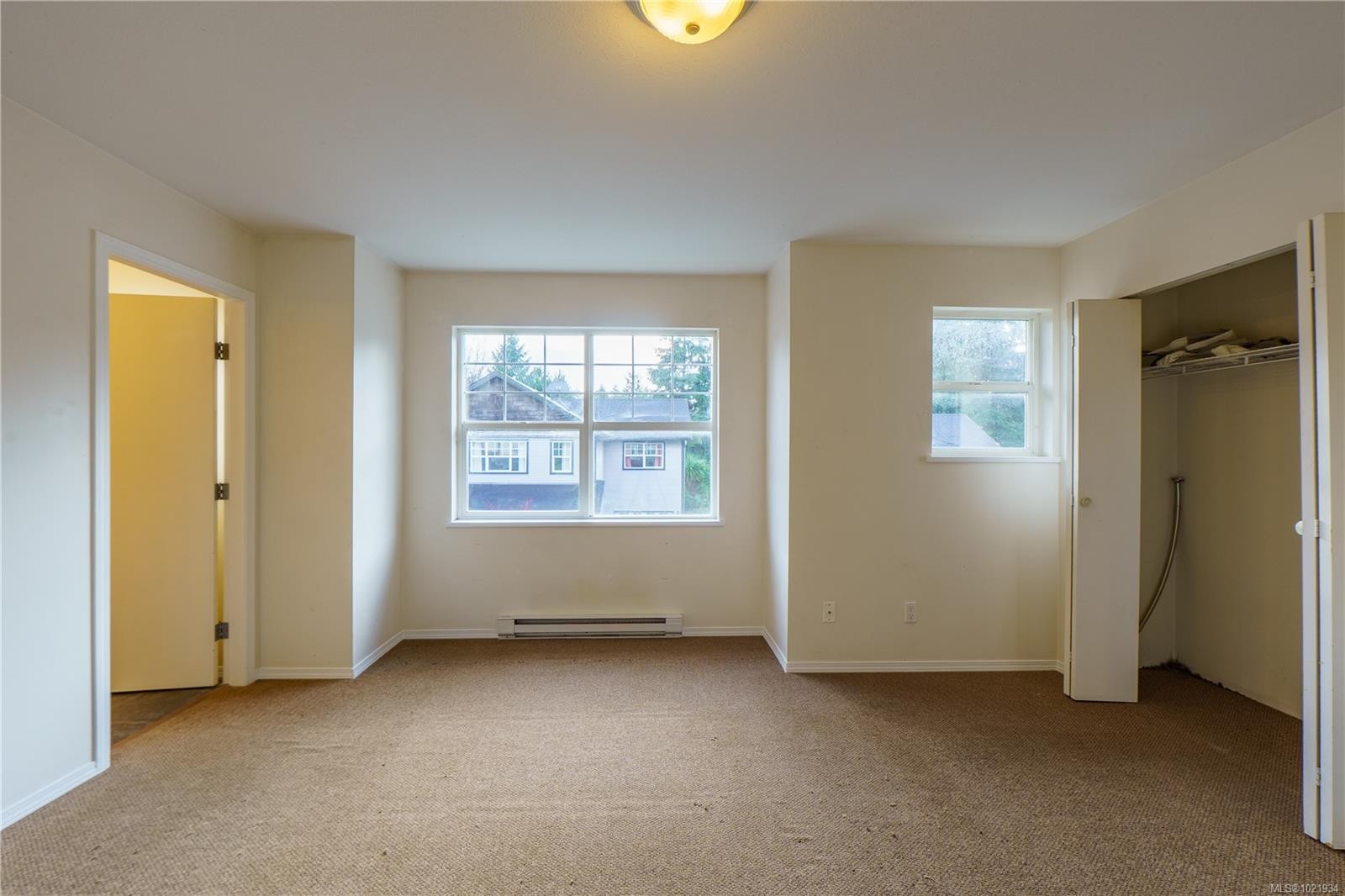 809 Ocean Park Dr, Tofino, BC