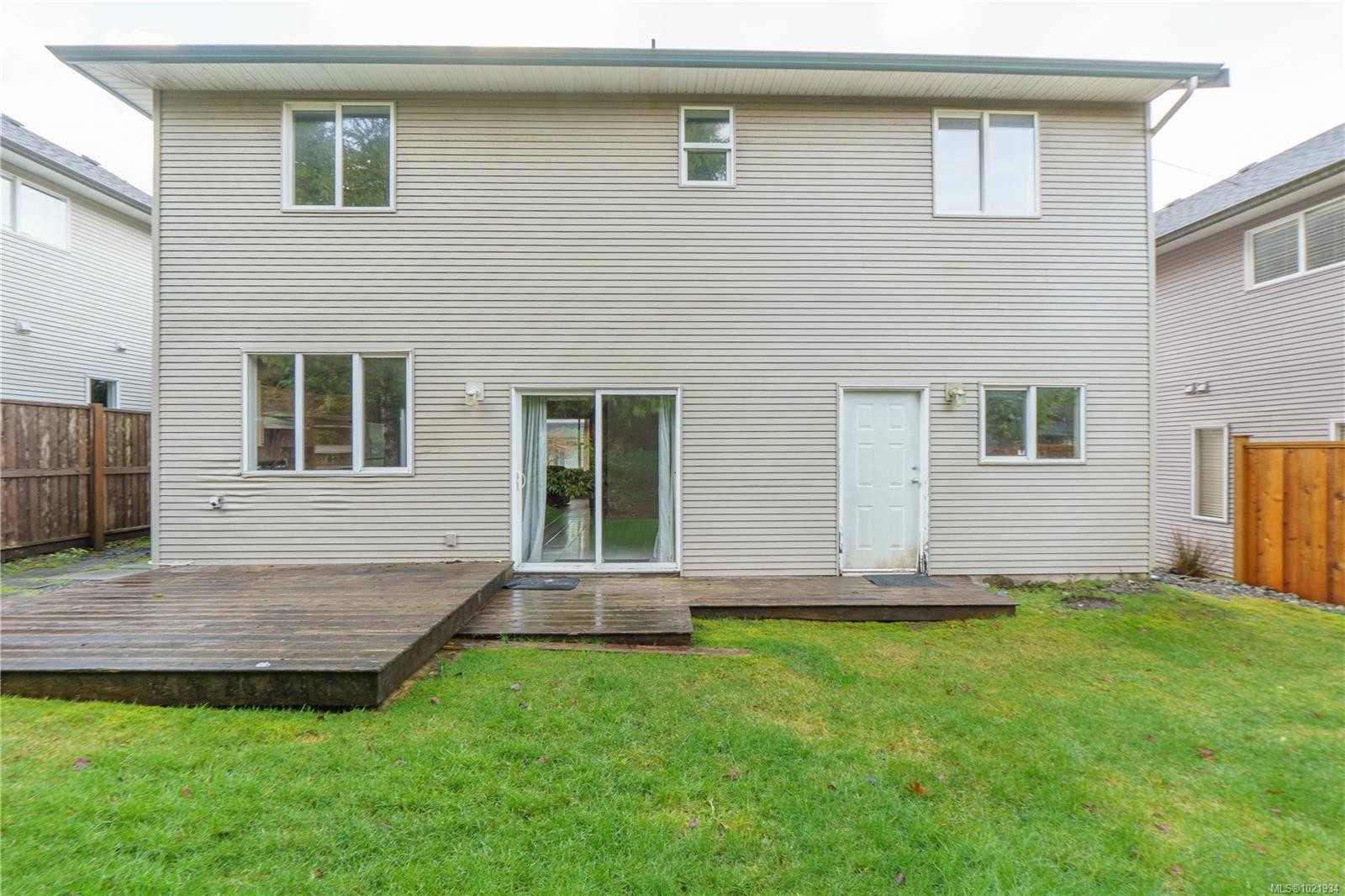 809 Ocean Park Dr, Tofino, BC