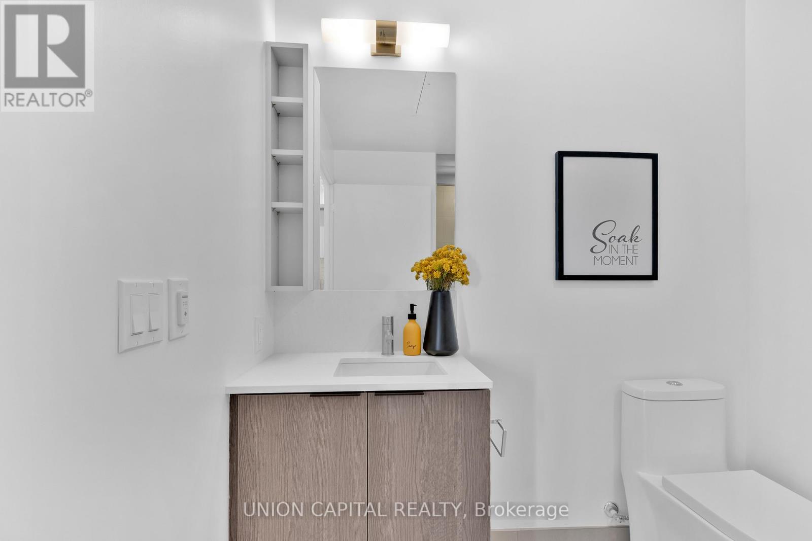 4606 - 55 Mercer Street, Toronto, ON - Photo Showing Bathroom