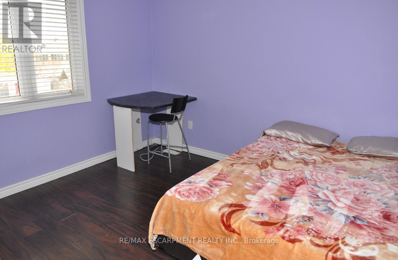 52 Arlington Drive, Georgina, ON - Indoor Photo Showing Bedroom