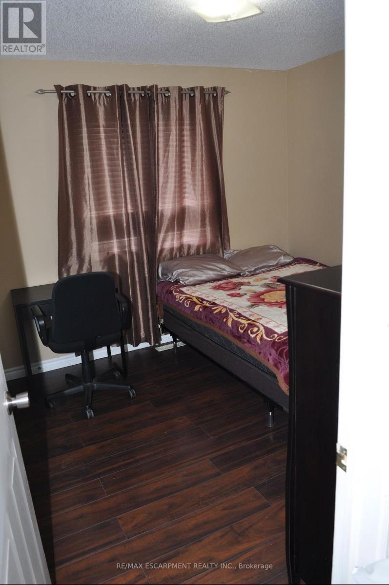 52 Arlington Drive, Georgina, ON - Indoor Photo Showing Bedroom