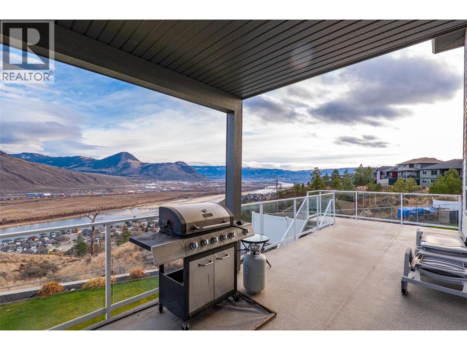 2244 Doubletree Crescent, Kamloops, BC - Outdoor With View