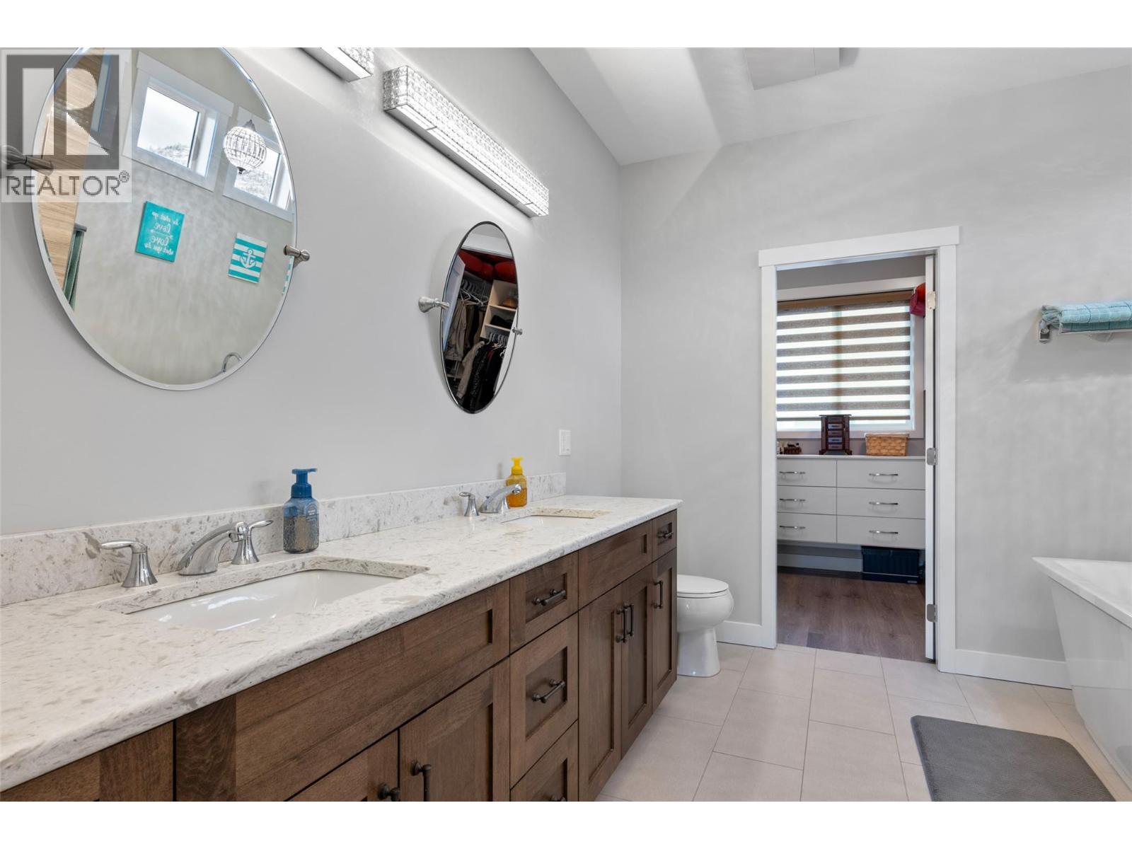 2244 Doubletree Crescent, Kamloops, BC - Indoor Photo Showing Bathroom