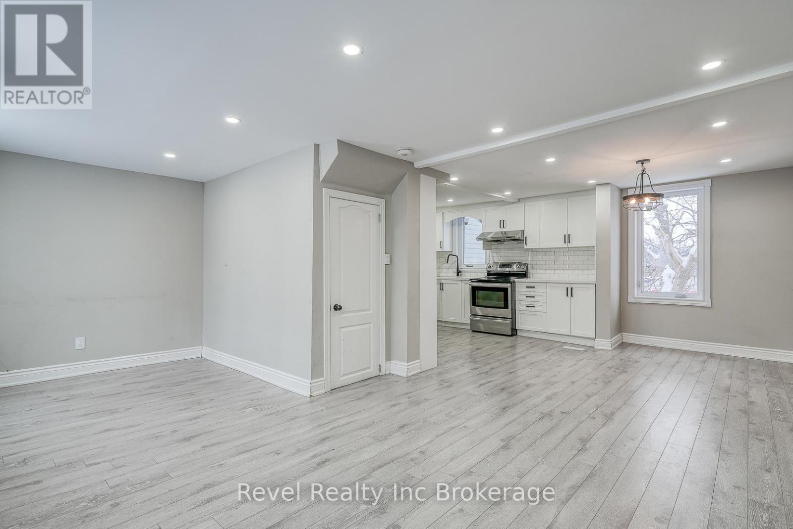 123 Charles Street E, Ingersoll (Ingersoll - South), ON - Indoor Photo Showing Other Room