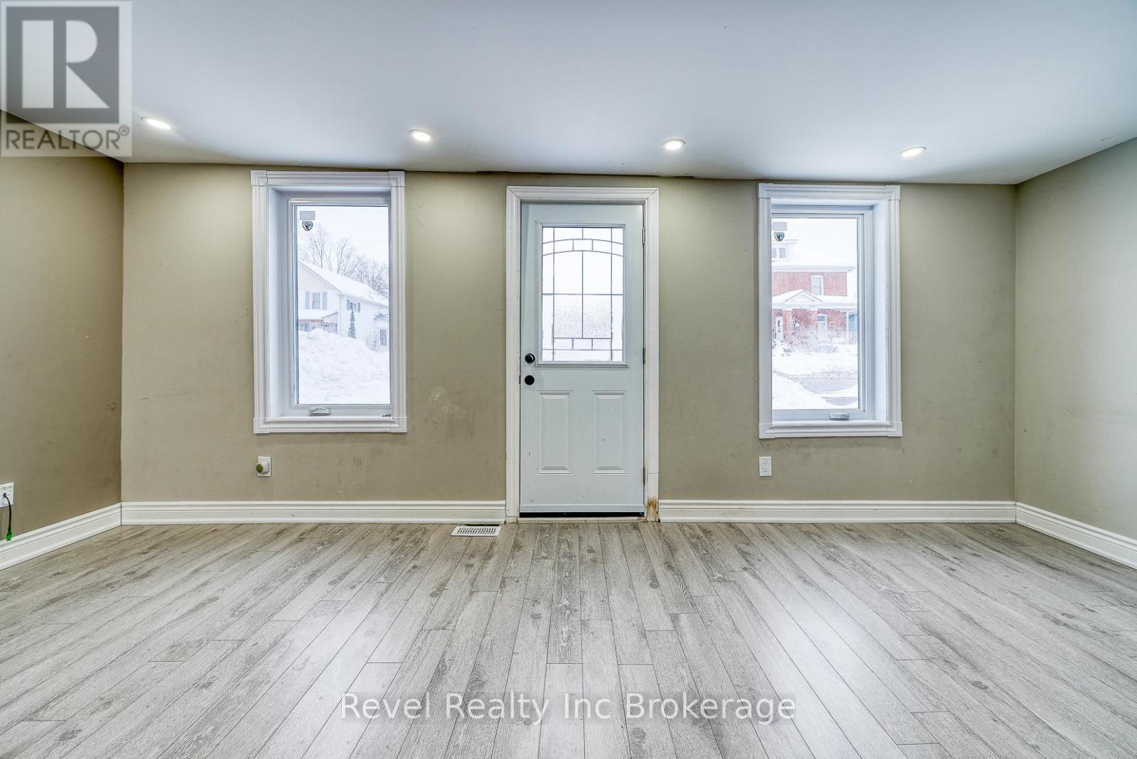 123 Charles Street E, Ingersoll (Ingersoll - South), ON - Indoor Photo Showing Other Room