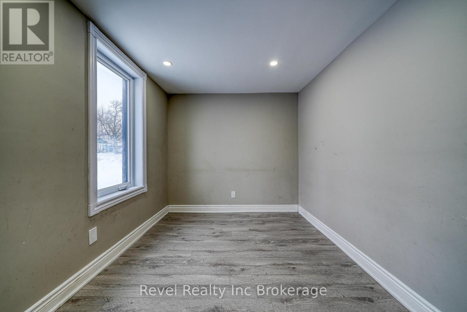 123 Charles Street E, Ingersoll (Ingersoll - South), ON - Indoor Photo Showing Other Room