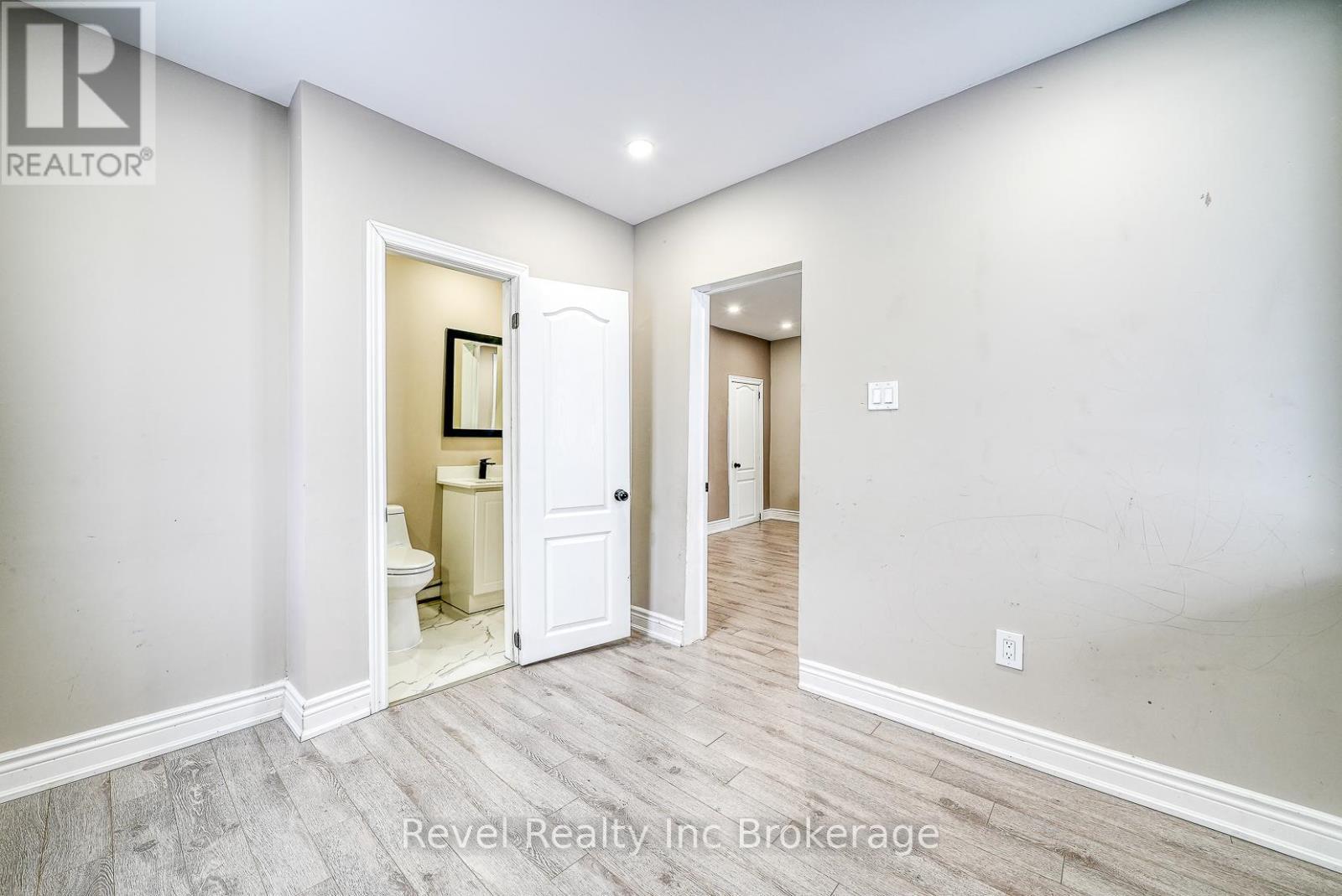 123 Charles Street E, Ingersoll (Ingersoll - South), ON - Indoor Photo Showing Other Room