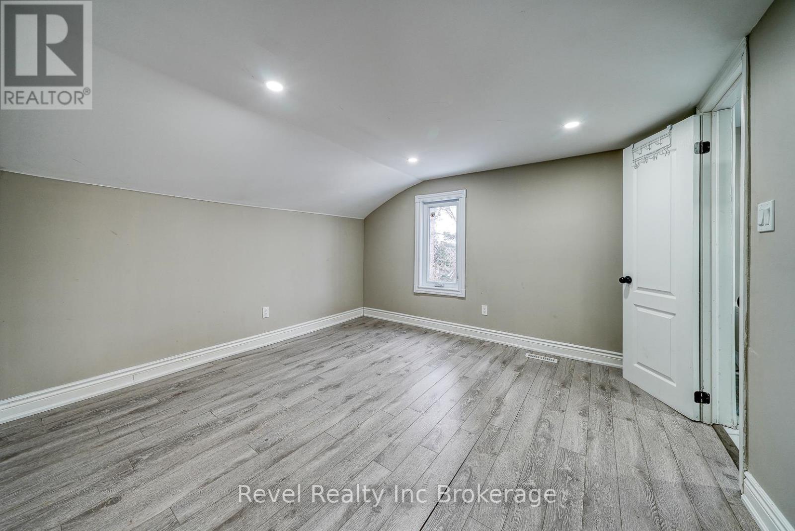 123 Charles Street E, Ingersoll (Ingersoll - South), ON - Indoor Photo Showing Other Room