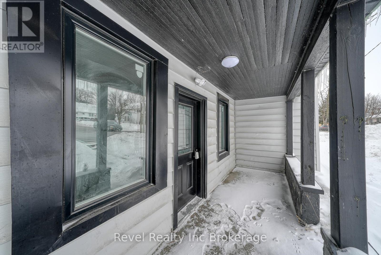 123 Charles Street E, Ingersoll (Ingersoll - South), ON - Outdoor With Exterior