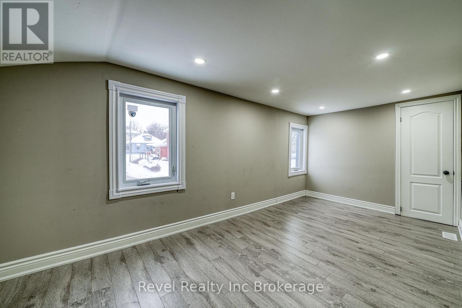 123 Charles Street E, Ingersoll (Ingersoll - South), ON - Indoor Photo Showing Other Room