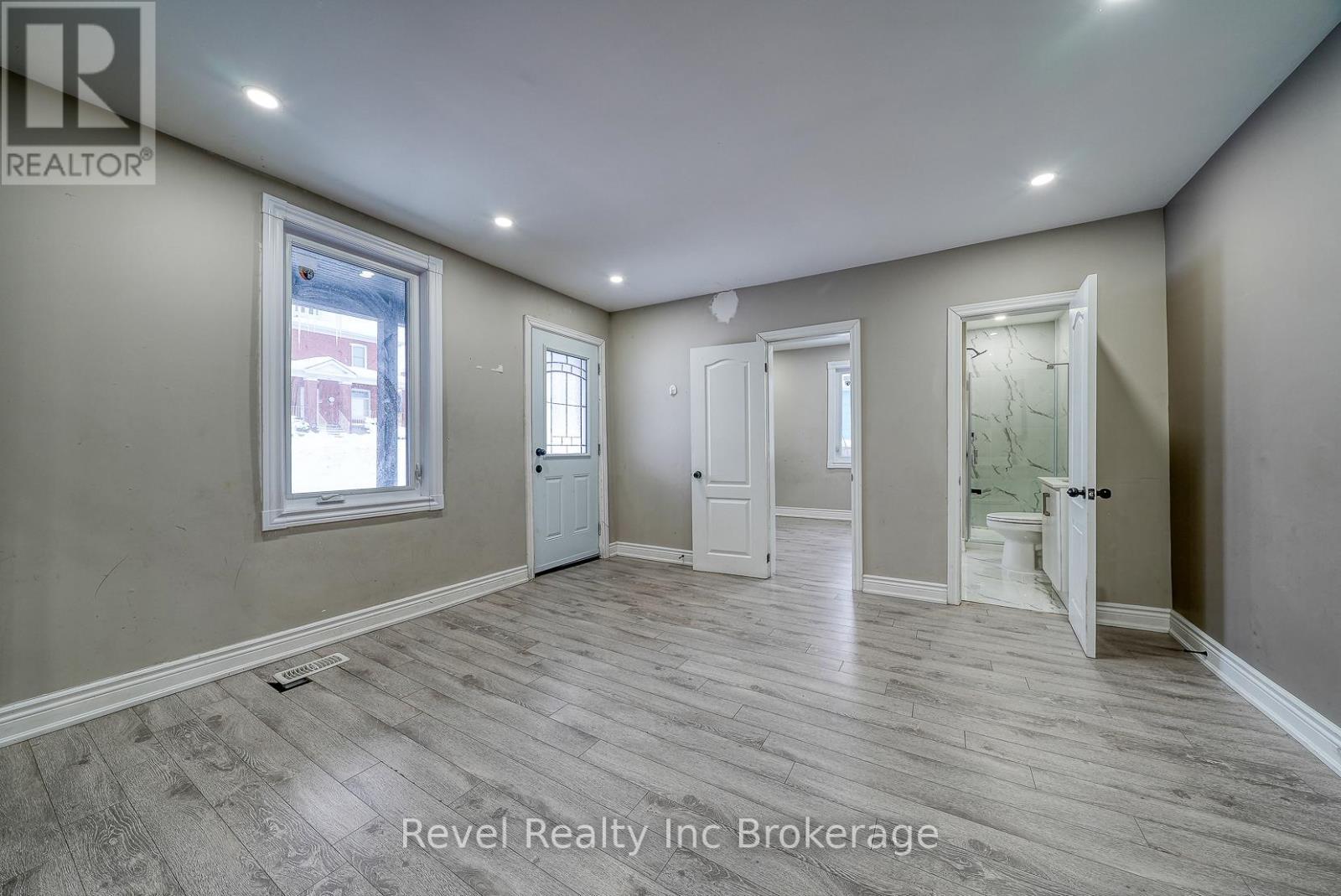 123 Charles Street E, Ingersoll (Ingersoll - South), ON - Indoor Photo Showing Other Room