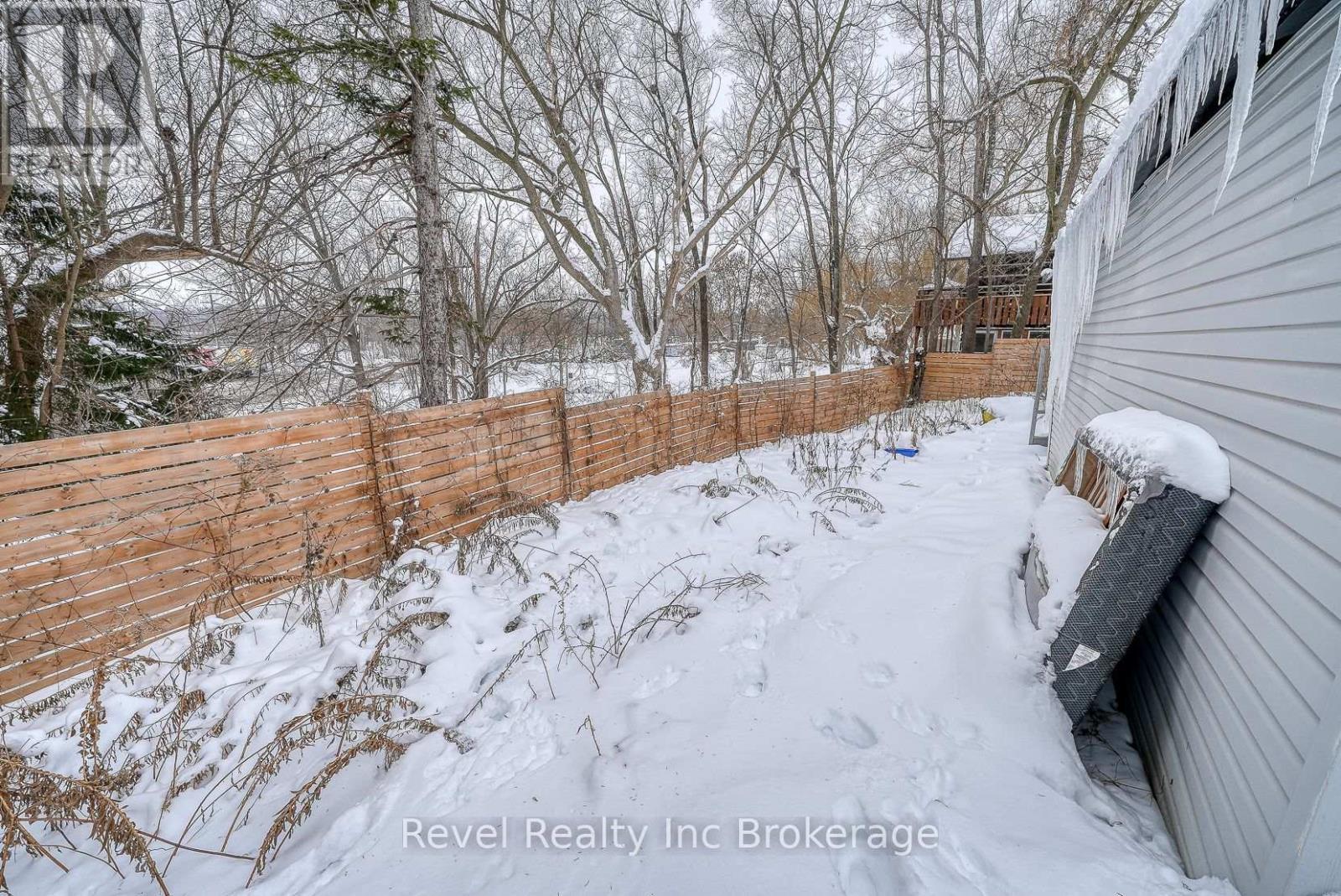 123 Charles Street E, Ingersoll (Ingersoll - South), ON - Outdoor