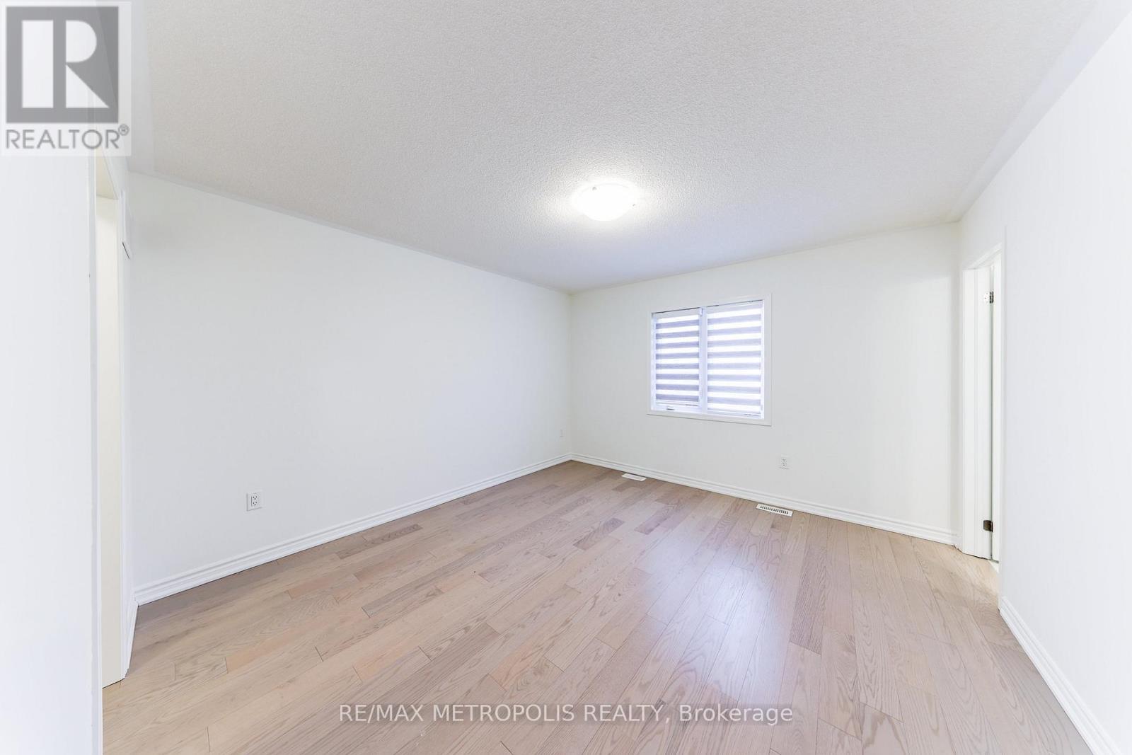 1493 Hawktail Path, Pickering, ON - Indoor Photo Showing Other Room