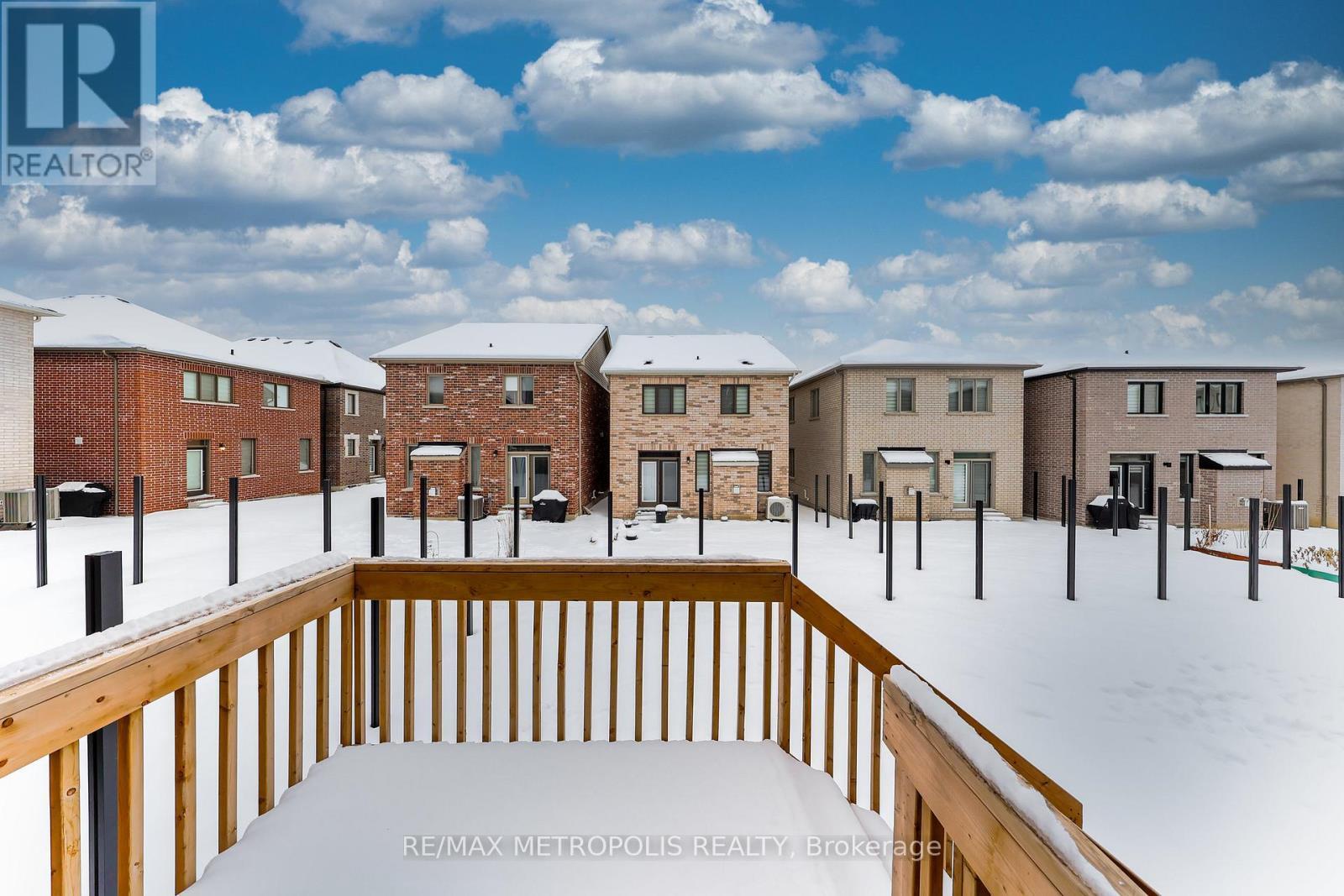 1493 Hawktail Path, Pickering, ON - Outdoor