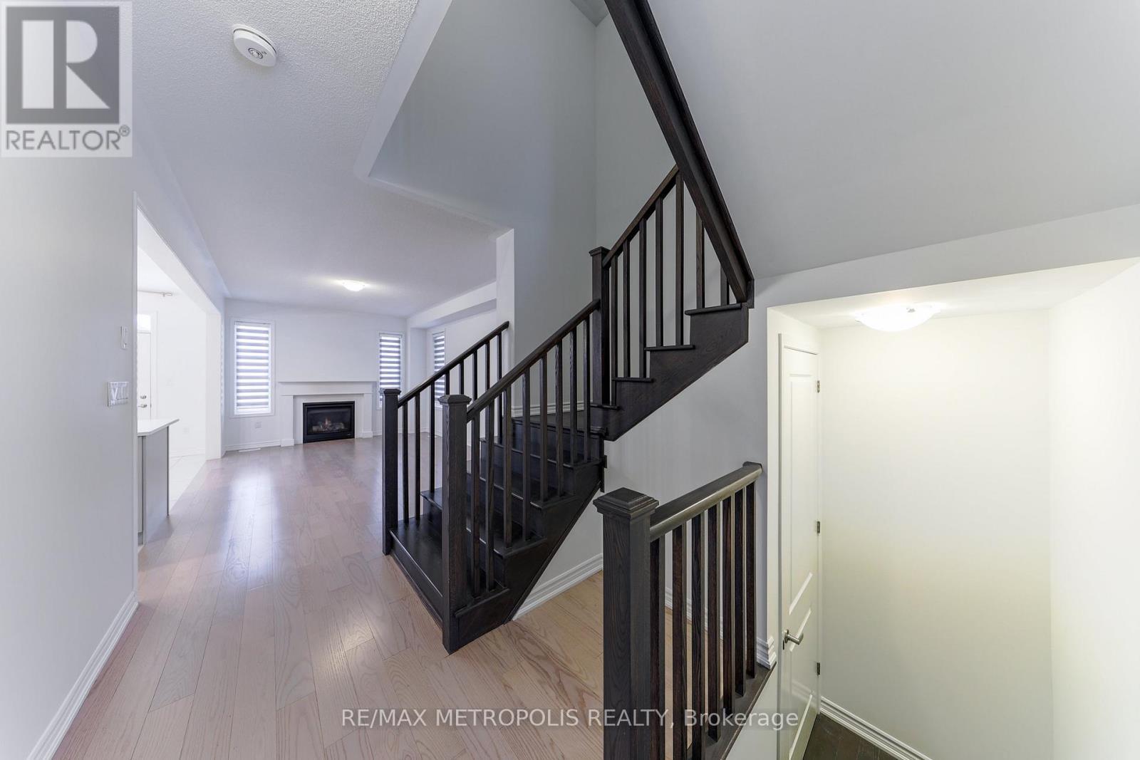 1493 Hawktail Path, Pickering, ON - Indoor Photo Showing Other Room