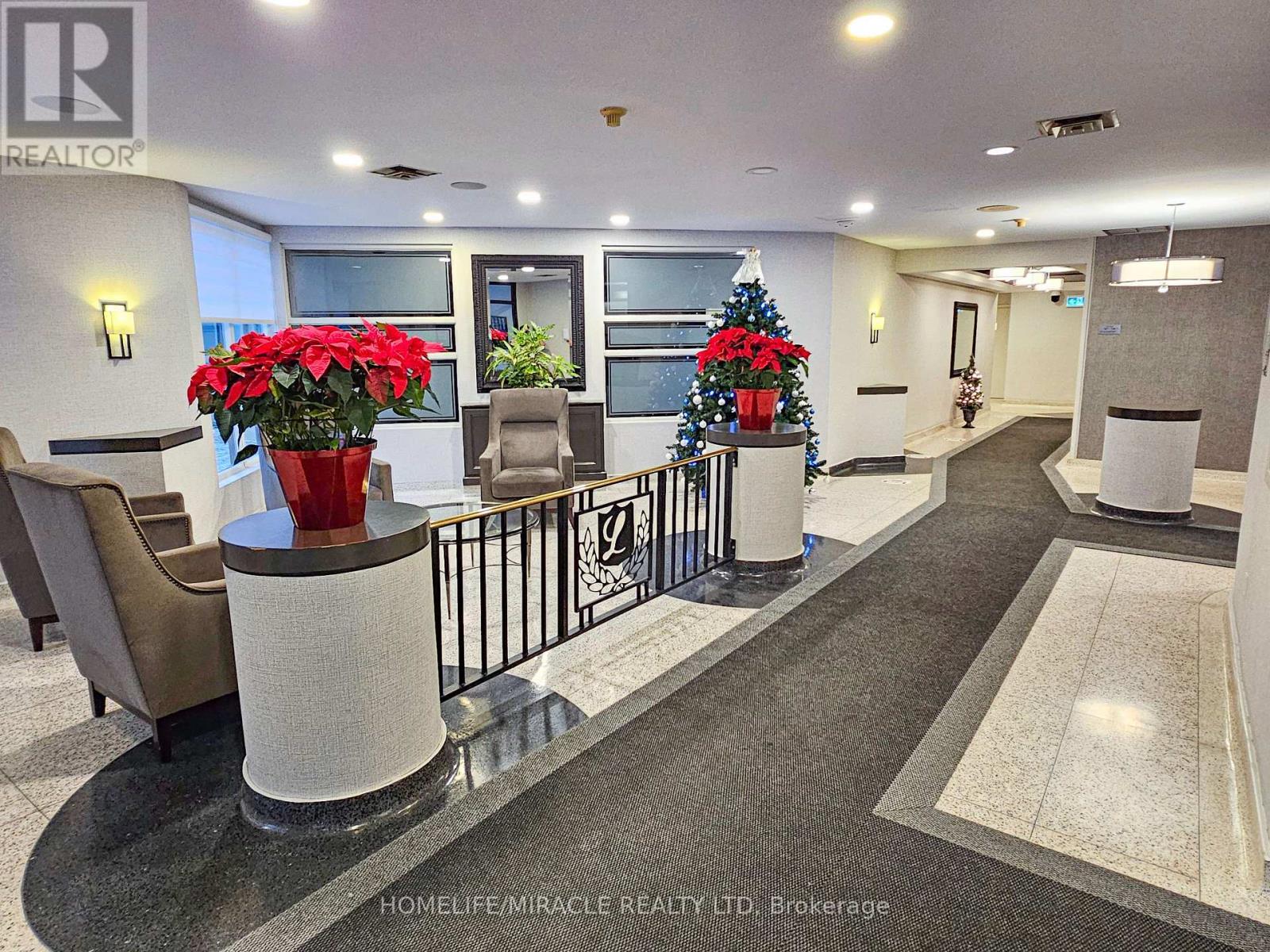 1206 - 12 Laurelcrest Street, Brampton, ON - Indoor Photo Showing Other Room