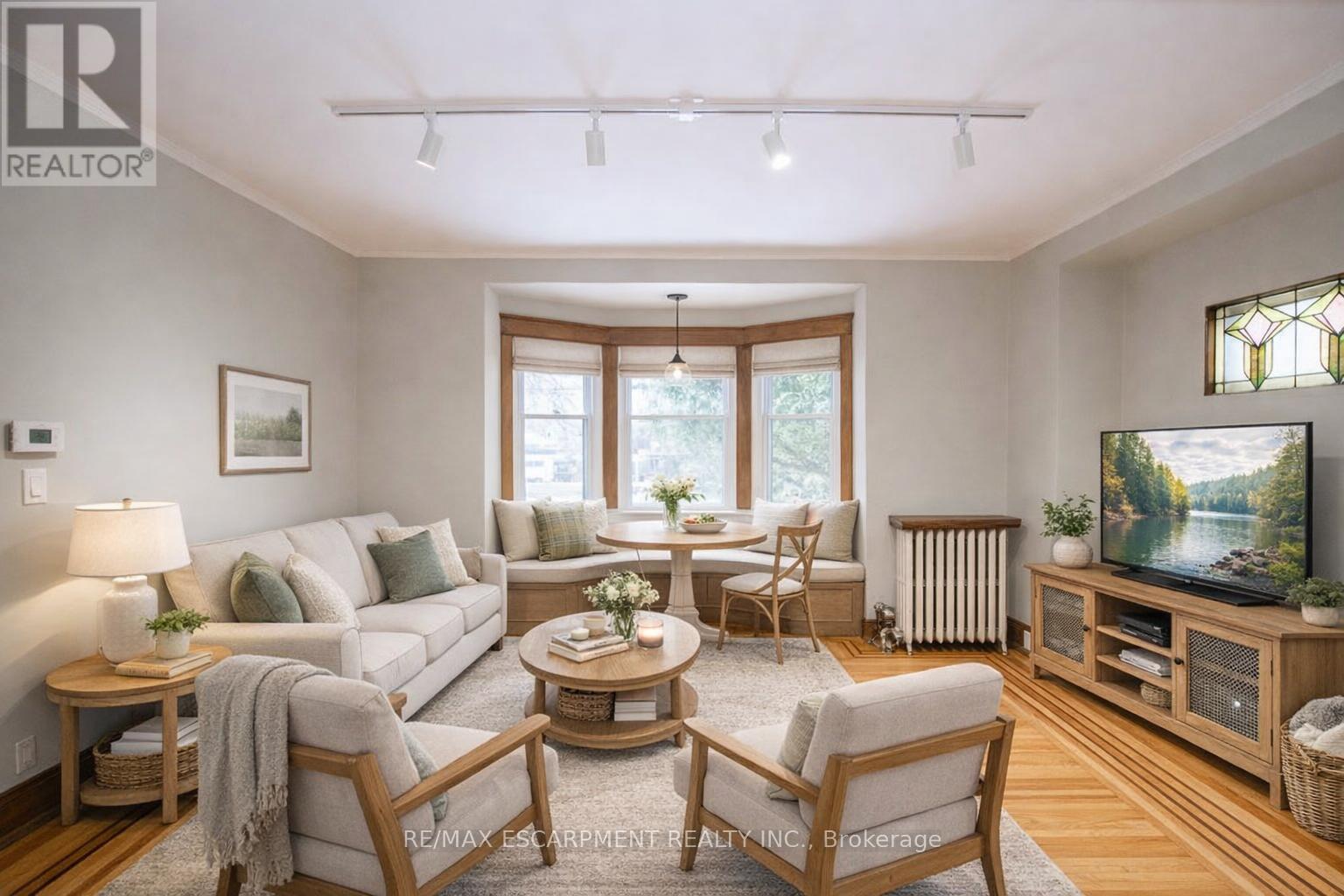 Virtually Staged - 1 - 22 Prospect Street S, Hamilton, ON - Indoor Photo Showing Living Room