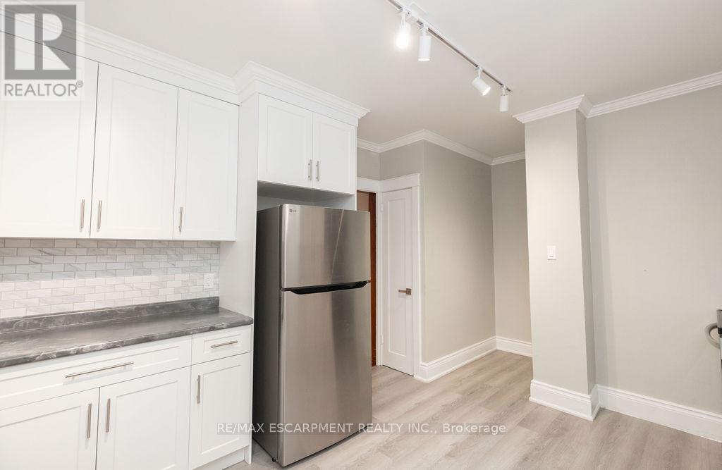 1 - 22 Prospect Street S, Hamilton, ON - Indoor