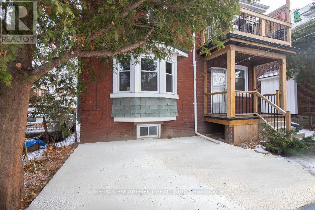 1 - 22 Prospect Street S, Hamilton, ON - Outdoor