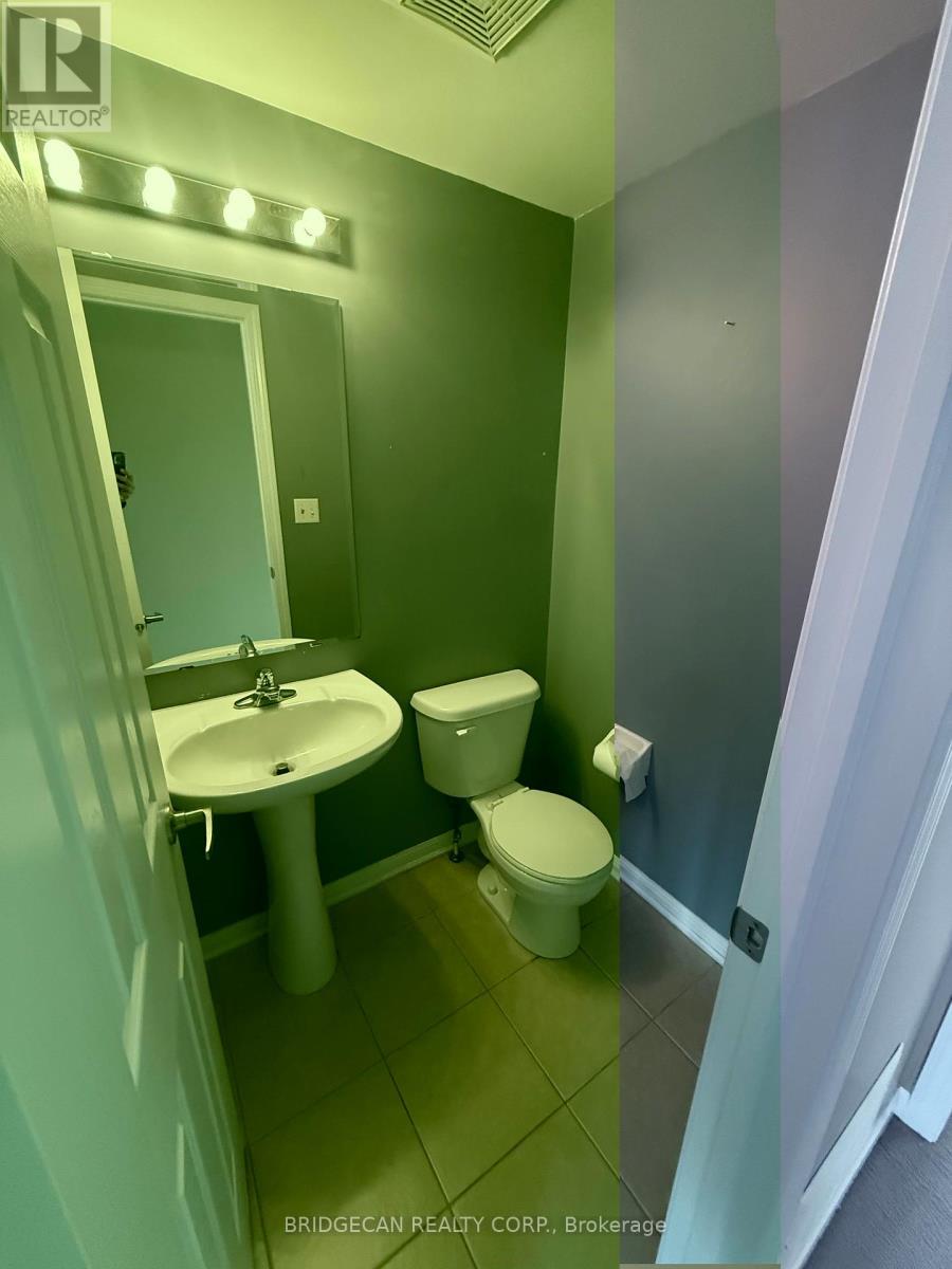 50 Emick Drive, Hamilton, ON - Indoor Photo Showing Bathroom