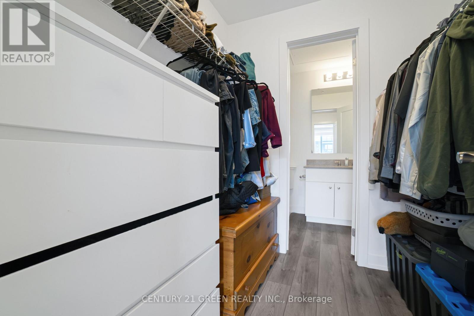 407 - 255 Northfield Drive E, Waterloo, ON - Indoor With Storage