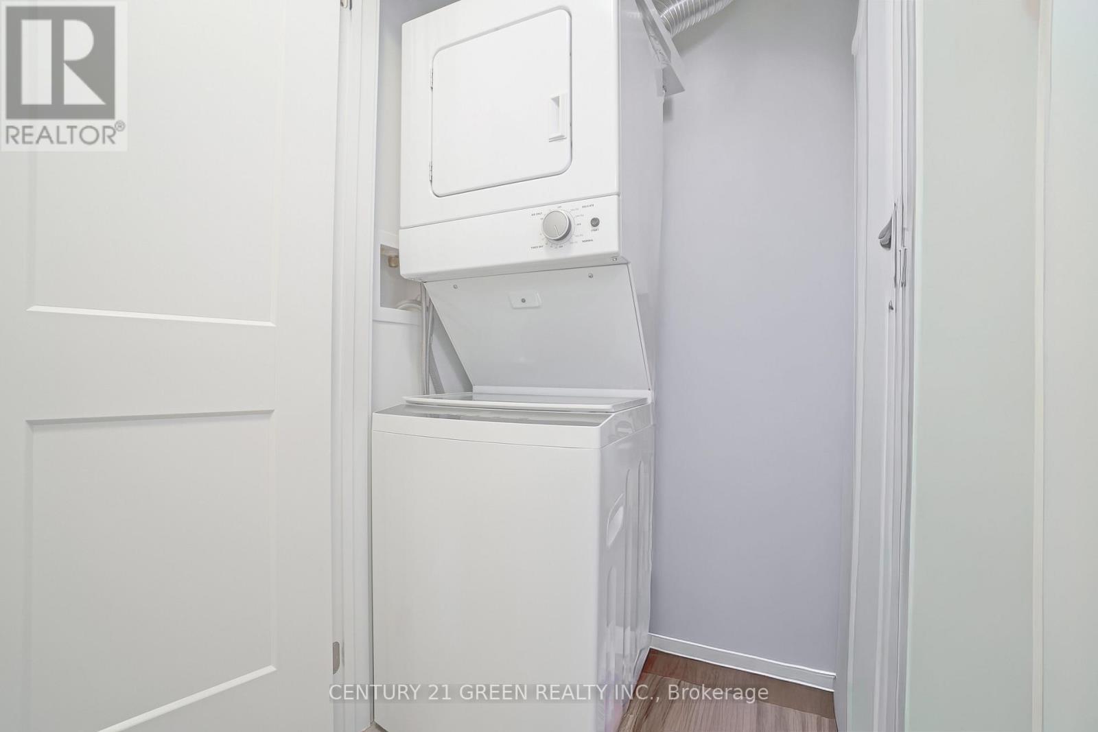 407 - 255 Northfield Drive E, Waterloo, ON - Indoor Photo Showing Laundry Room