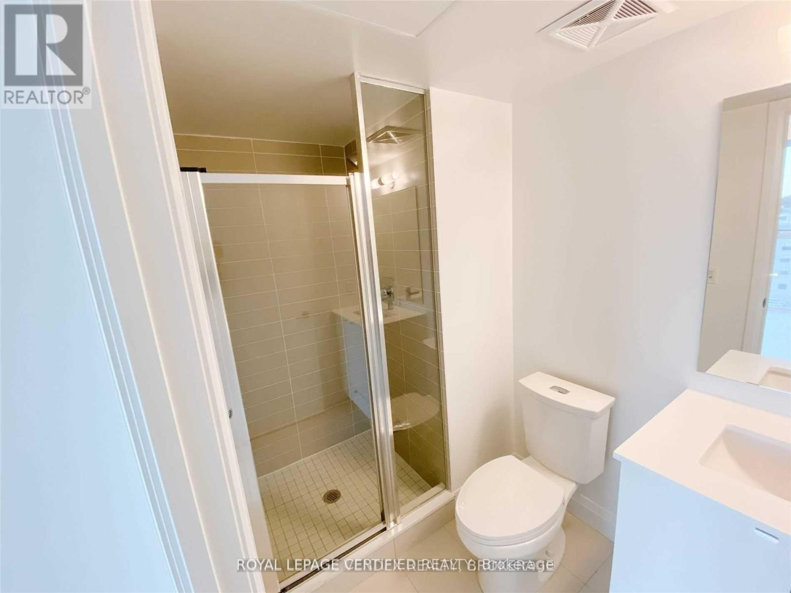 1009 - 1461 Lawrence Avenue W, Toronto, ON - Indoor Photo Showing Bathroom