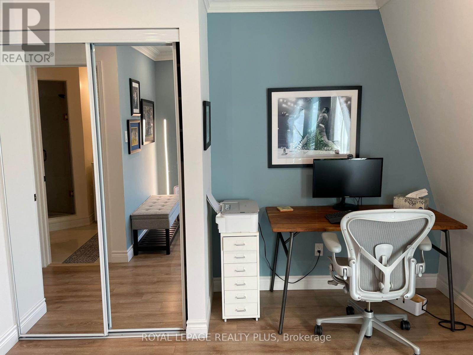 38C Shank Street, Toronto, ON - Indoor