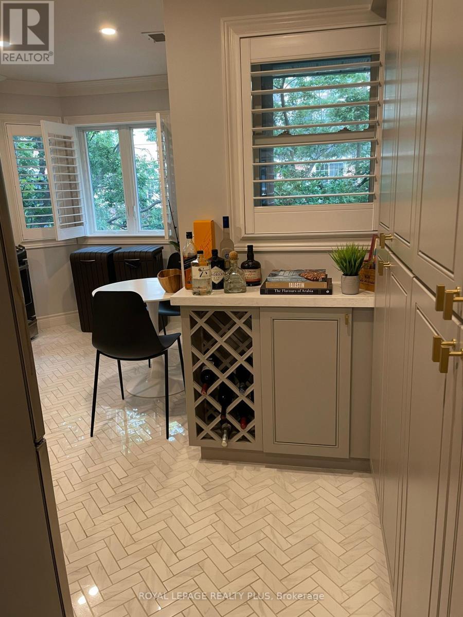 38C Shank Street, Toronto, ON - Indoor