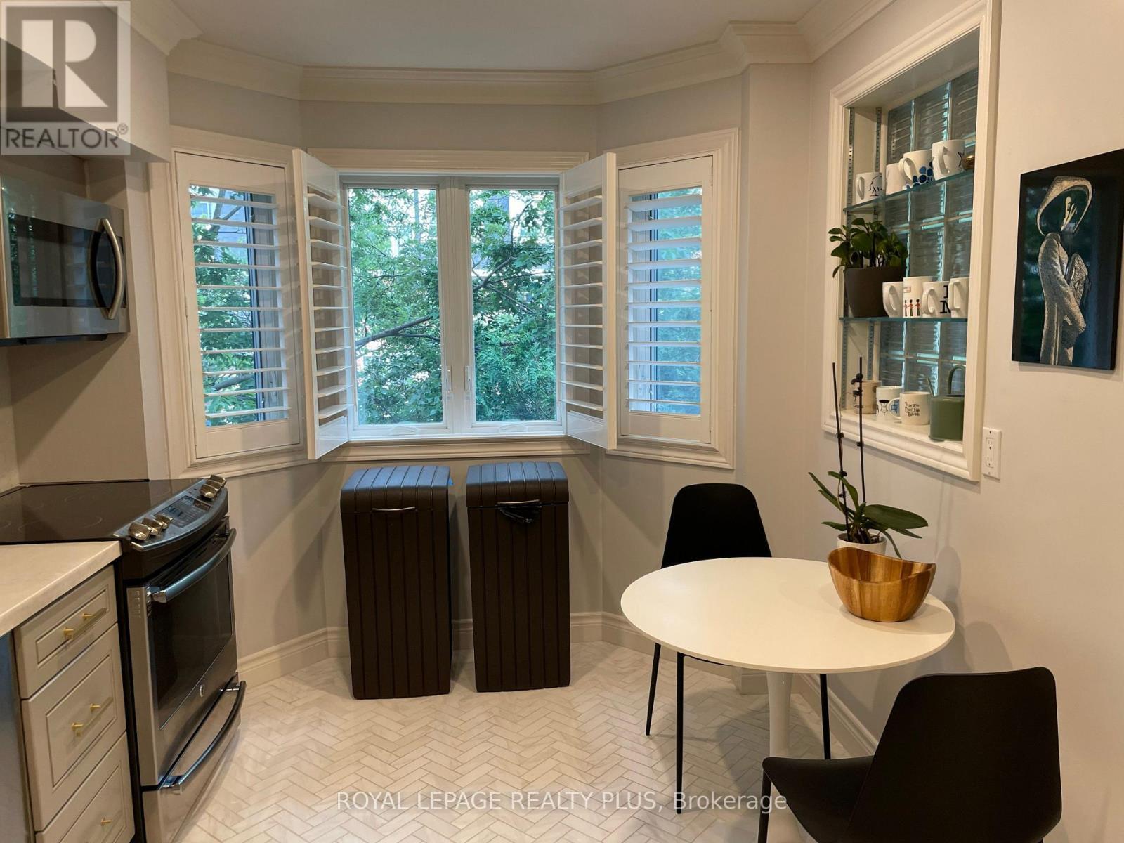 38C Shank Street, Toronto, ON - Indoor