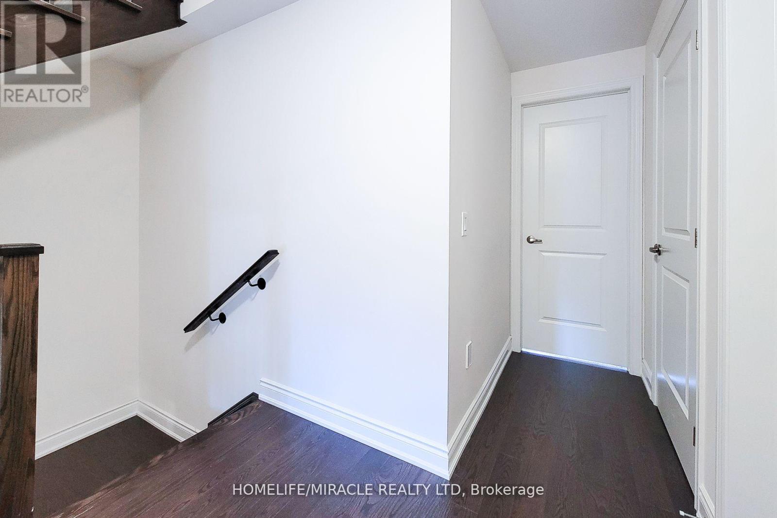 1101 Garner Road, Hamilton, ON - Indoor Photo Showing Other Room