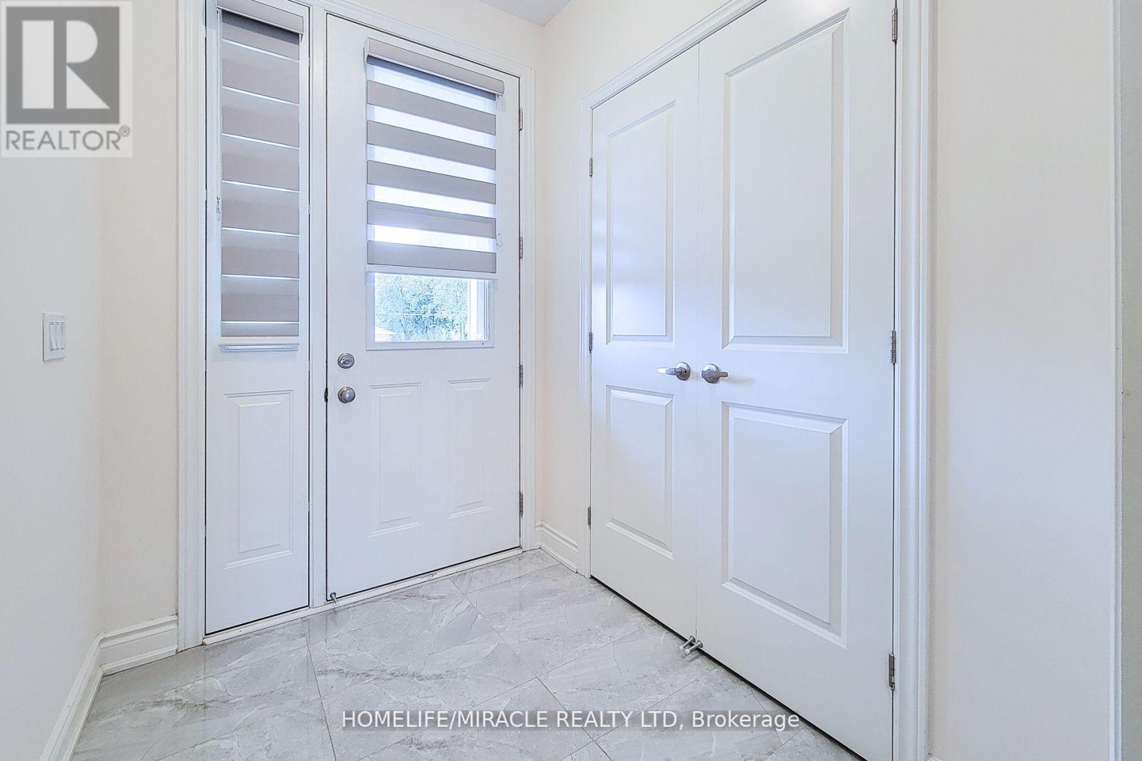 1101 Garner Road, Hamilton, ON - Indoor Photo Showing Other Room