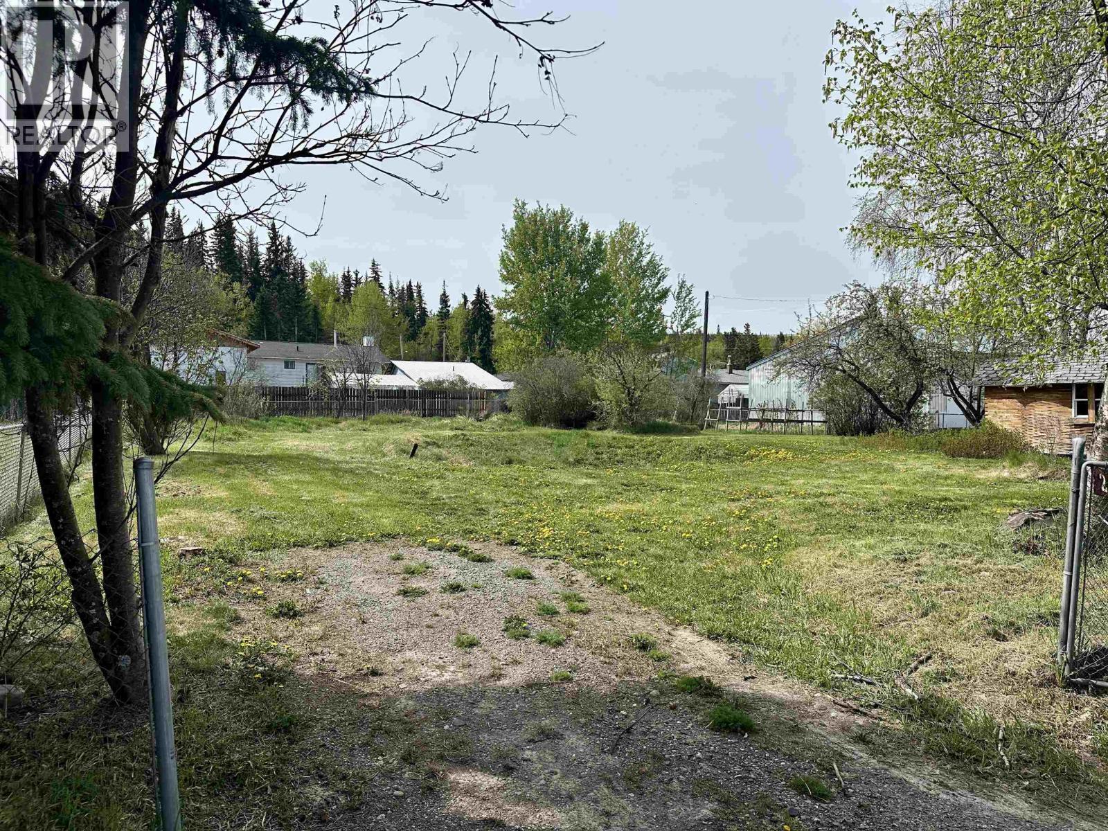 272 W 3Rd Street, Vanderhoof, BC