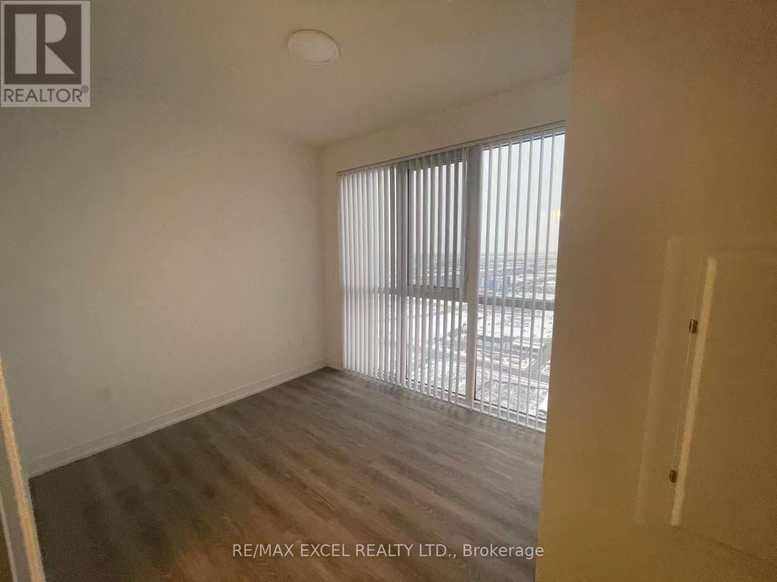 4006 - 8 Interchange Way, Vaughan, ON - Indoor Photo Showing Other Room