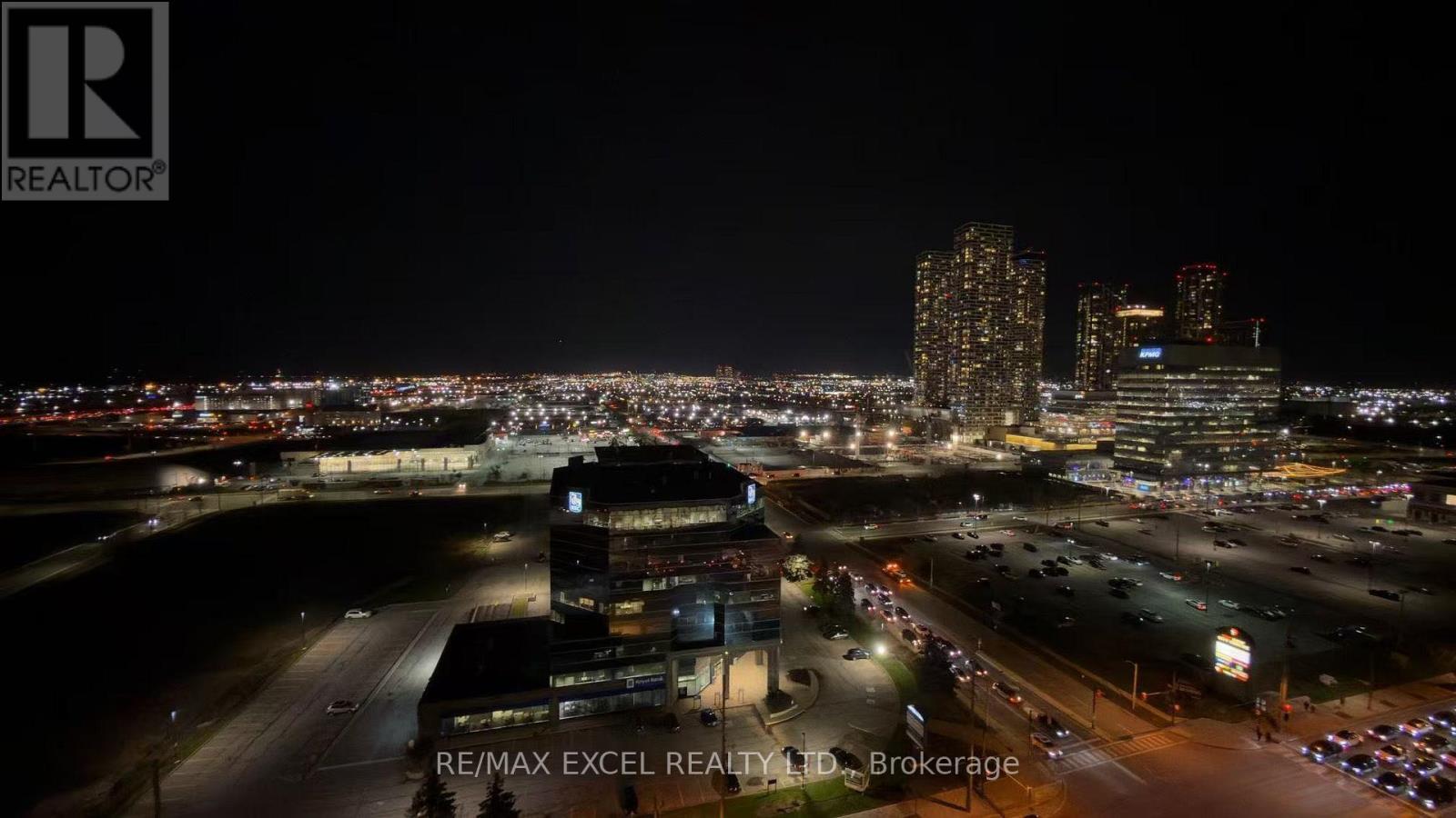 4006 - 8 Interchange Way, Vaughan, ON - Outdoor With View