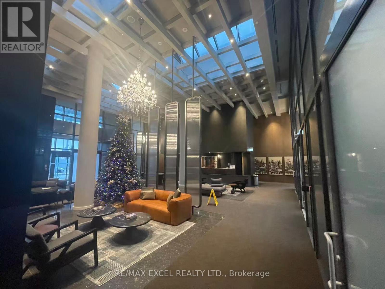 4006 - 8 Interchange Way, Vaughan, ON - Indoor Photo Showing Other Room