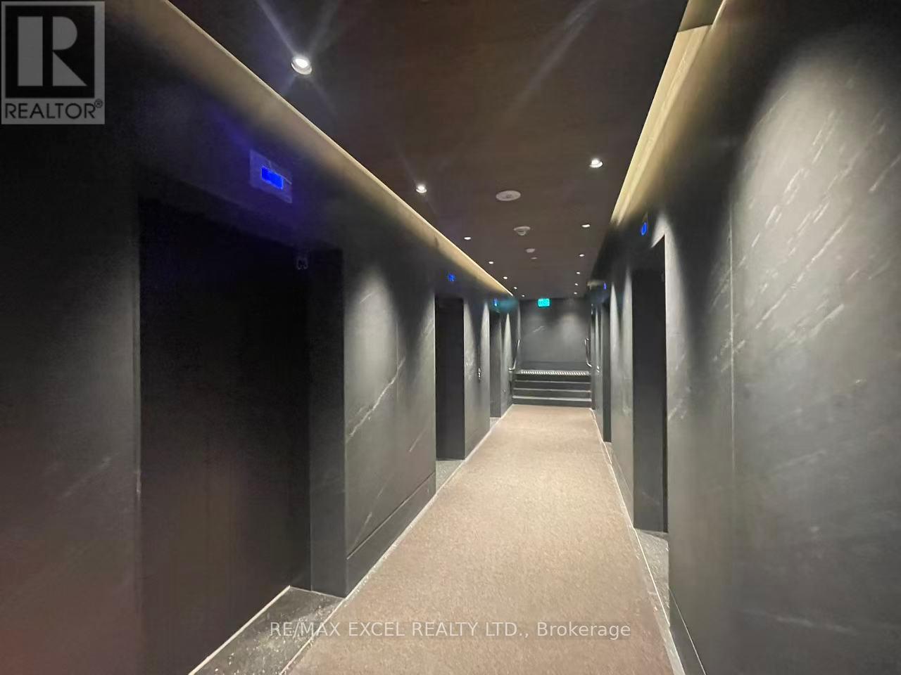 4006 - 8 Interchange Way, Vaughan, ON - Indoor Photo Showing Other Room