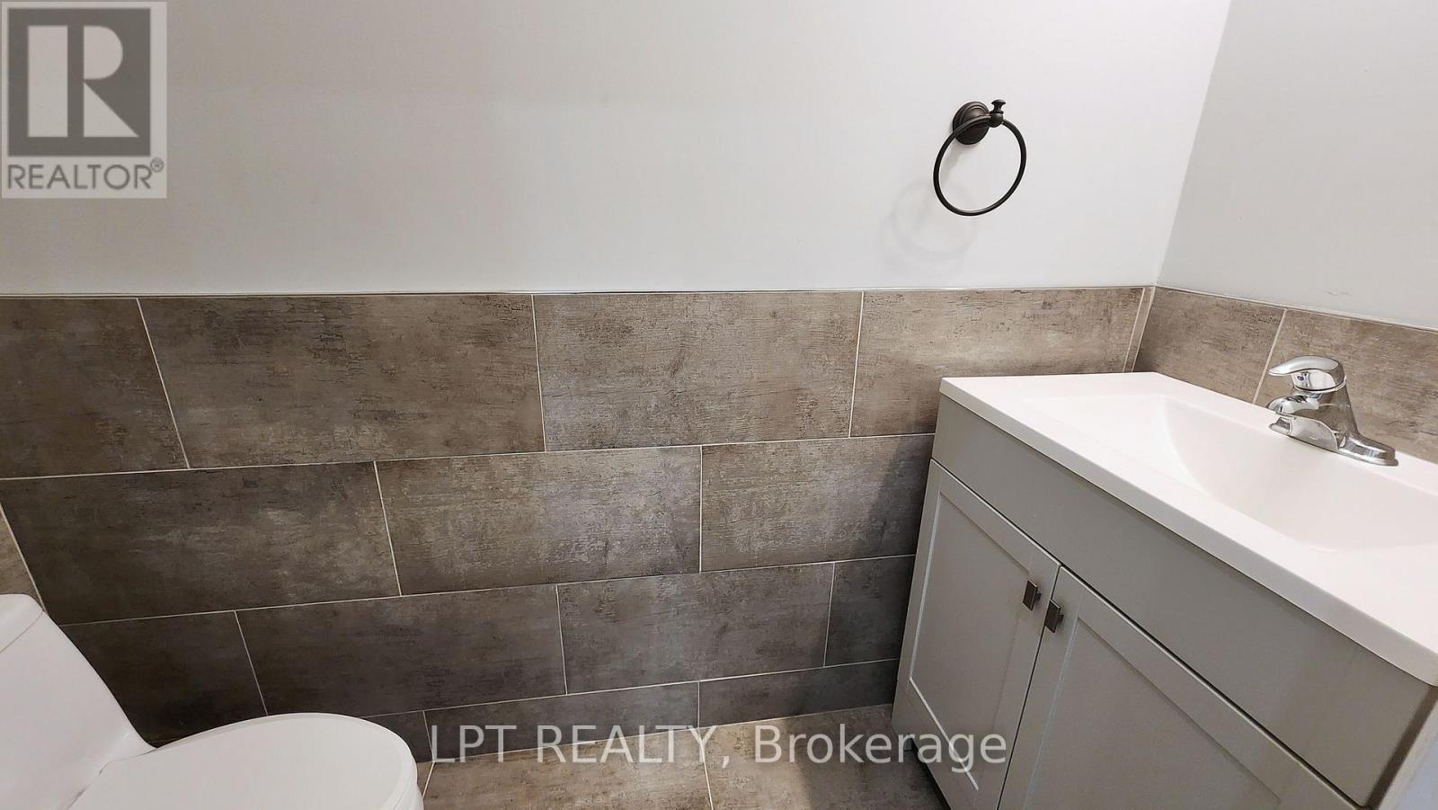 59 Collier Street, Barrie, ON