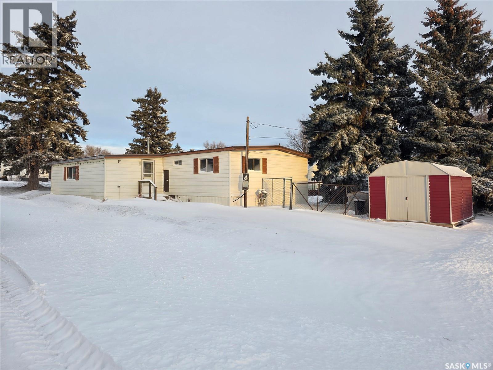 302 1St Avenue N, Beechy, SK