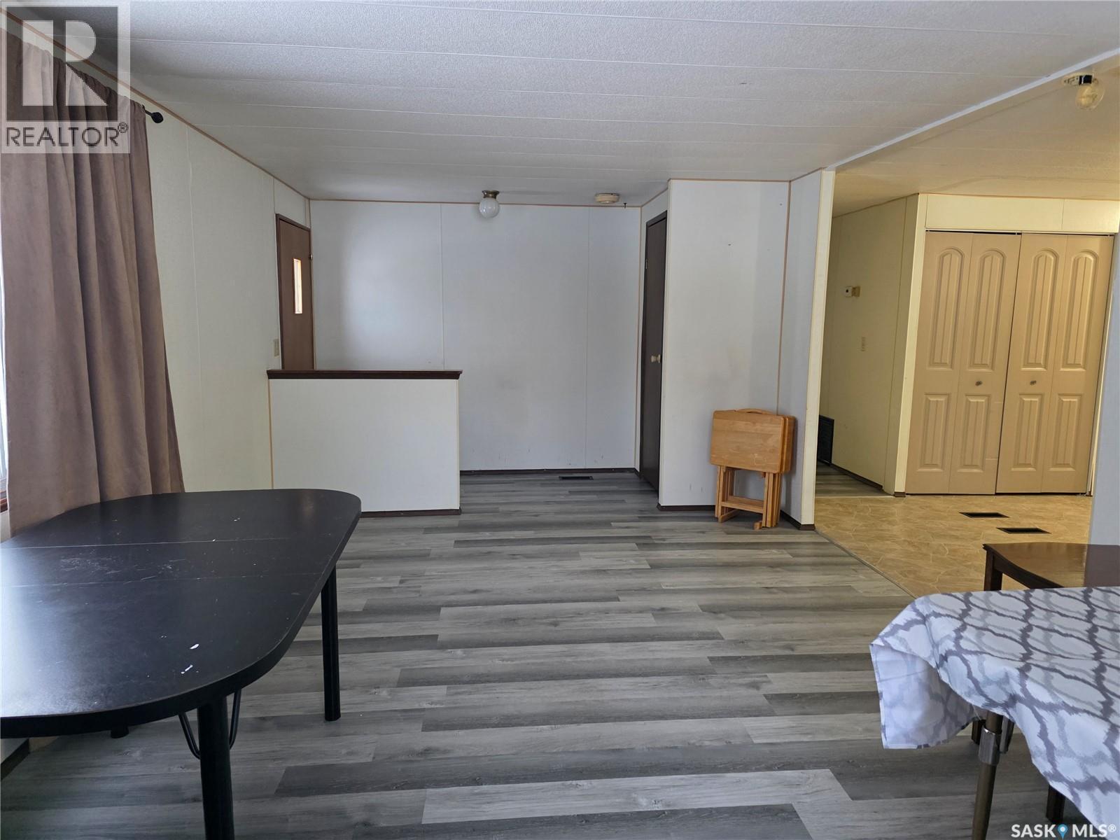 302 1St Avenue N, Beechy, SK