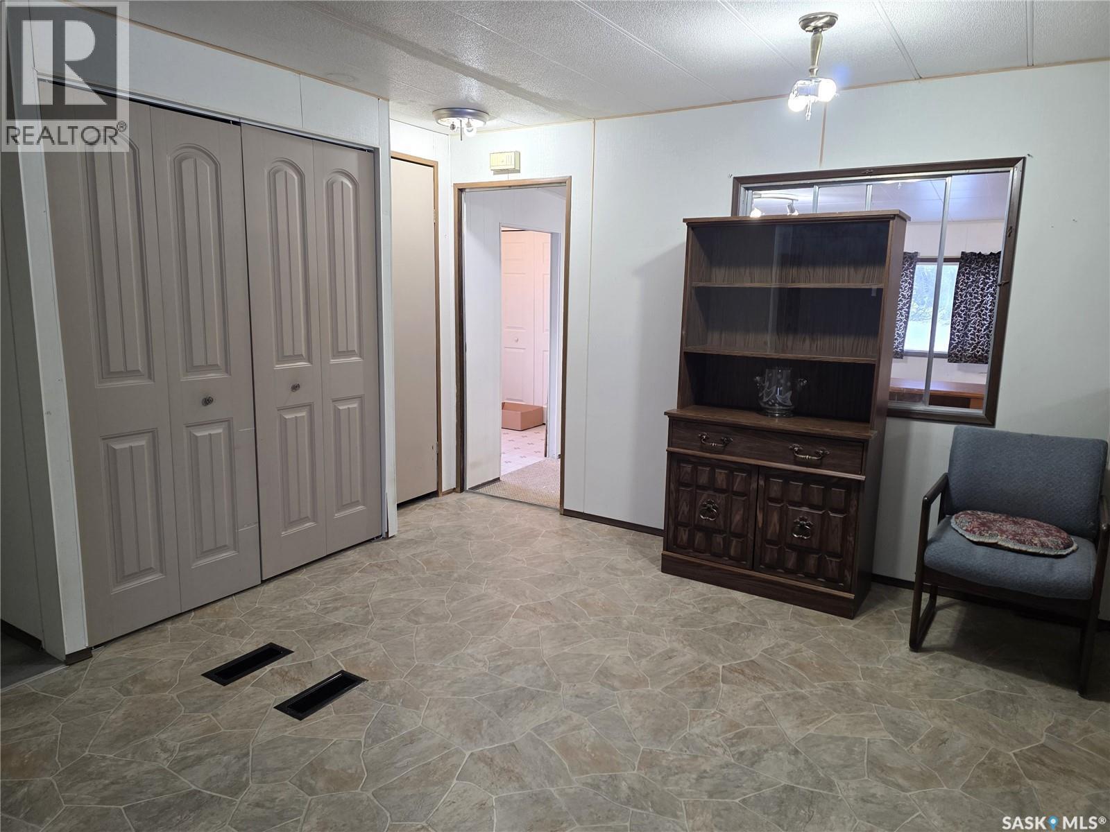 302 1St Avenue N, Beechy, SK