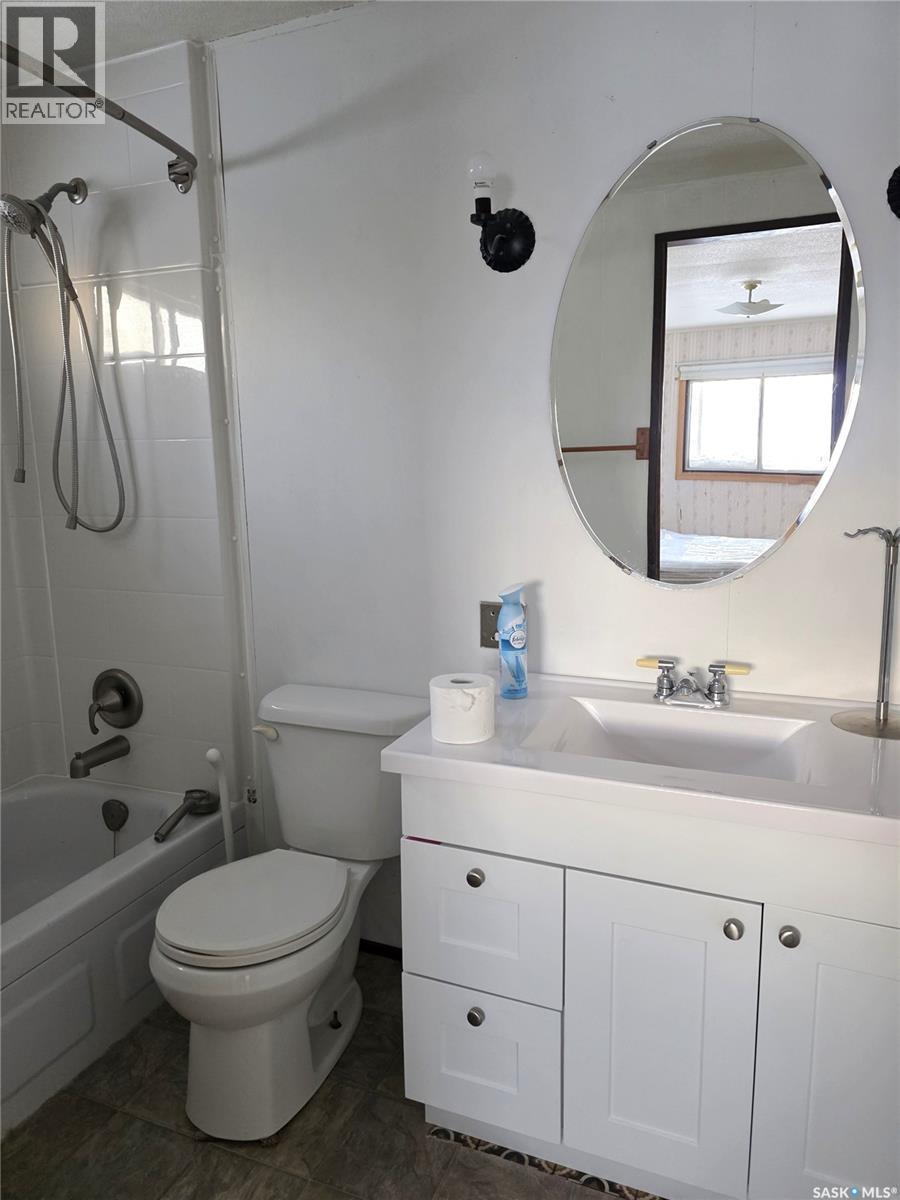 302 1St Avenue N, Beechy, SK