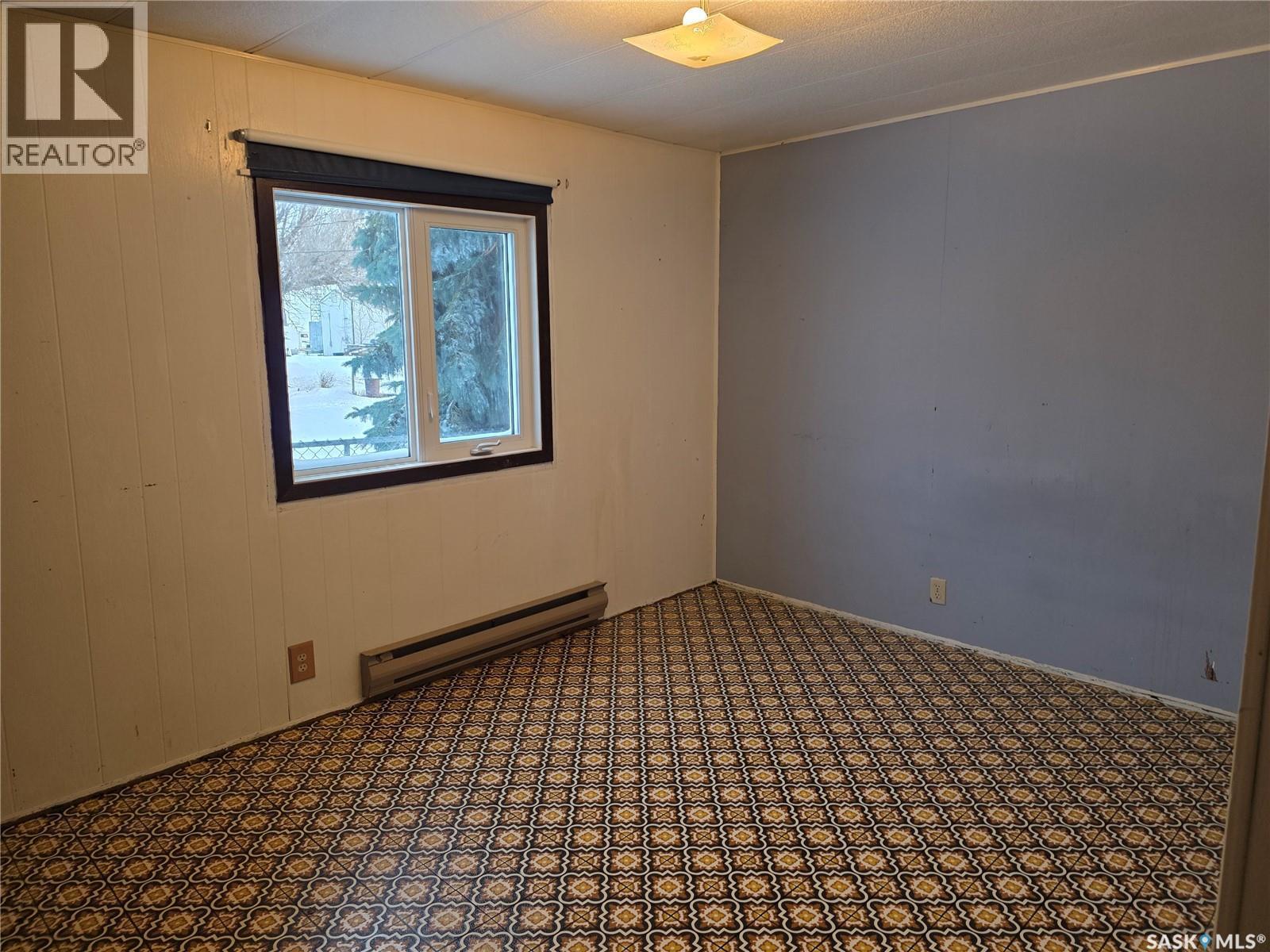 302 1St Avenue N, Beechy, SK