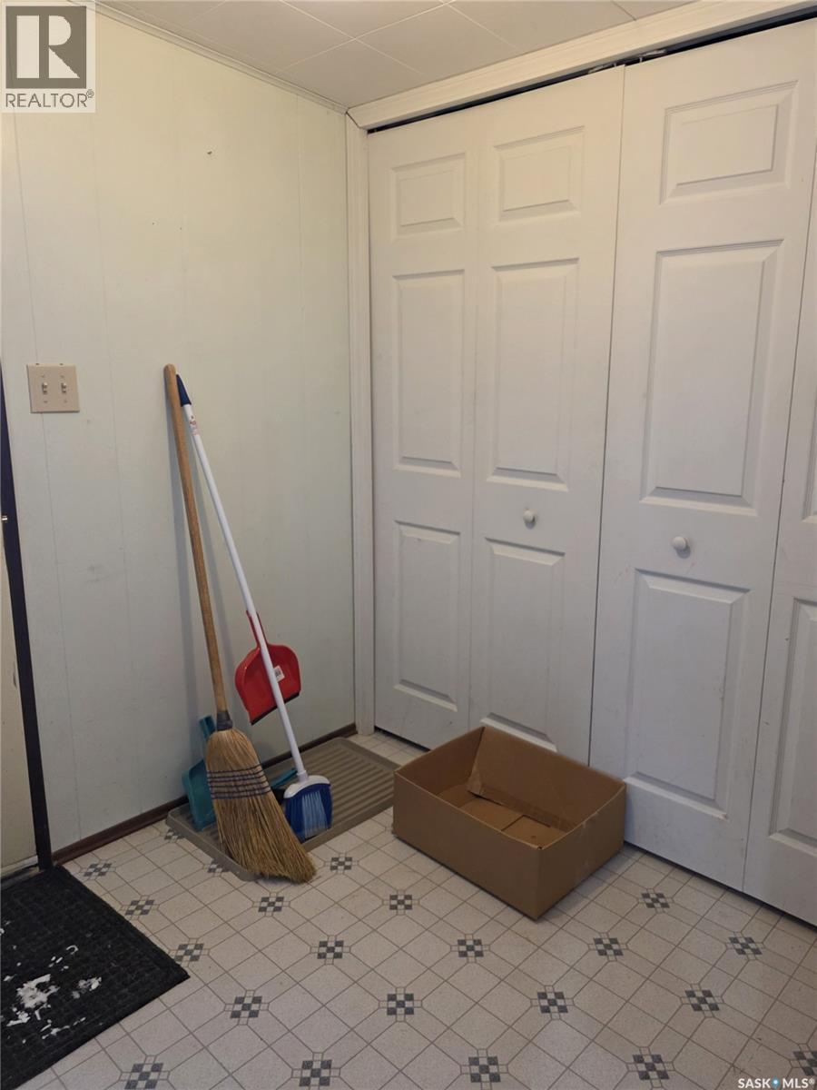 302 1St Avenue N, Beechy, SK